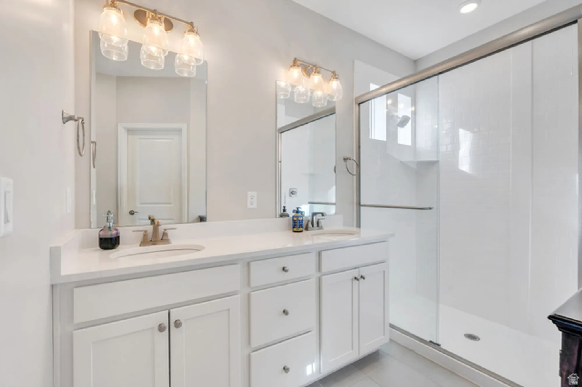 Property Slideshow image 13 of 39 | 11721 s gannet way, South Jordan, UT, 84009