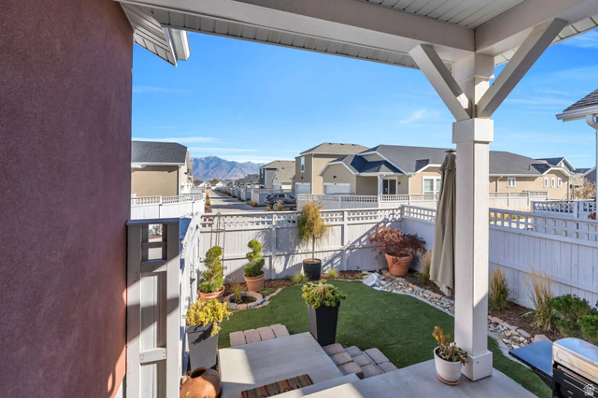 Property Slideshow image 24 of 39 | 11721 s gannet way, South Jordan, UT, 84009