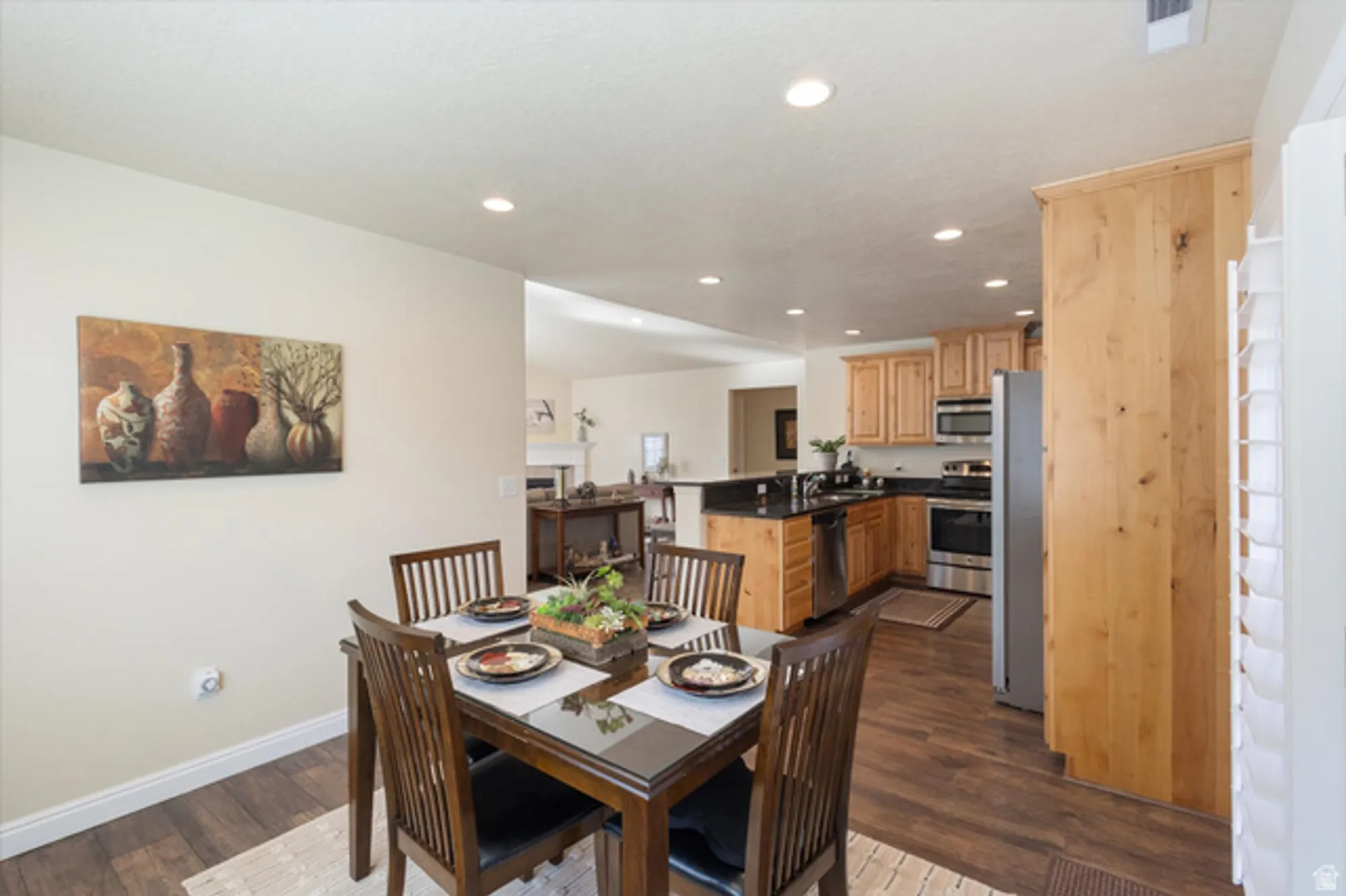 Property Slideshow image 24 of 48 | 9223 s 1870 d, West Jordan, UT, 84088