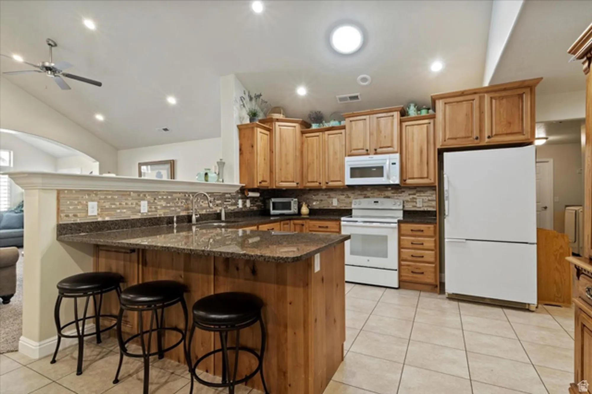 Property Slideshow image 10 of 20 | 9252 s 2040 d, West Jordan, UT, 84088