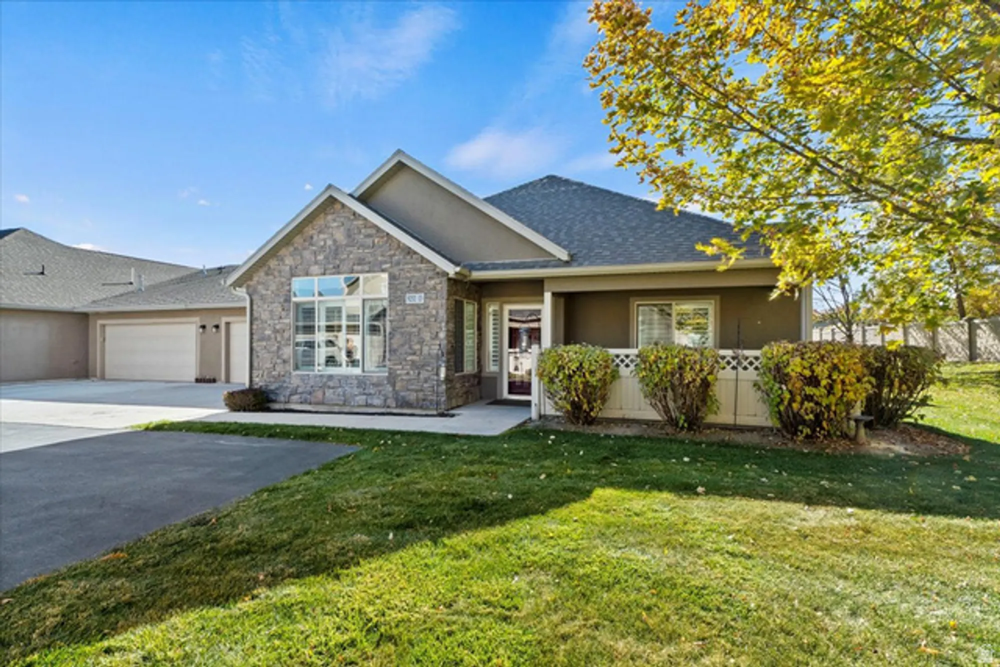 Property Slideshow image 1 of 20 | 9252 s 2040 d, West Jordan, UT, 84088