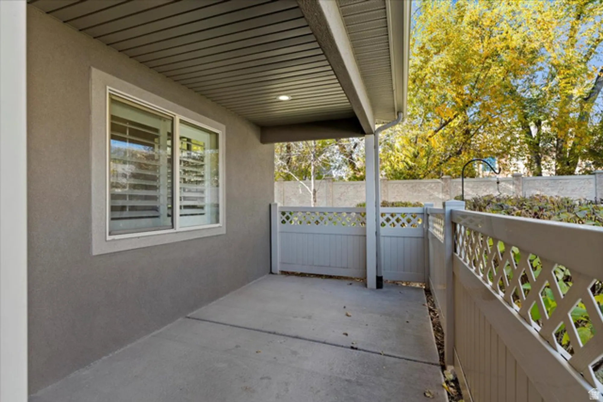 Property Slideshow image 3 of 20 | 9252 s 2040 d, West Jordan, UT, 84088