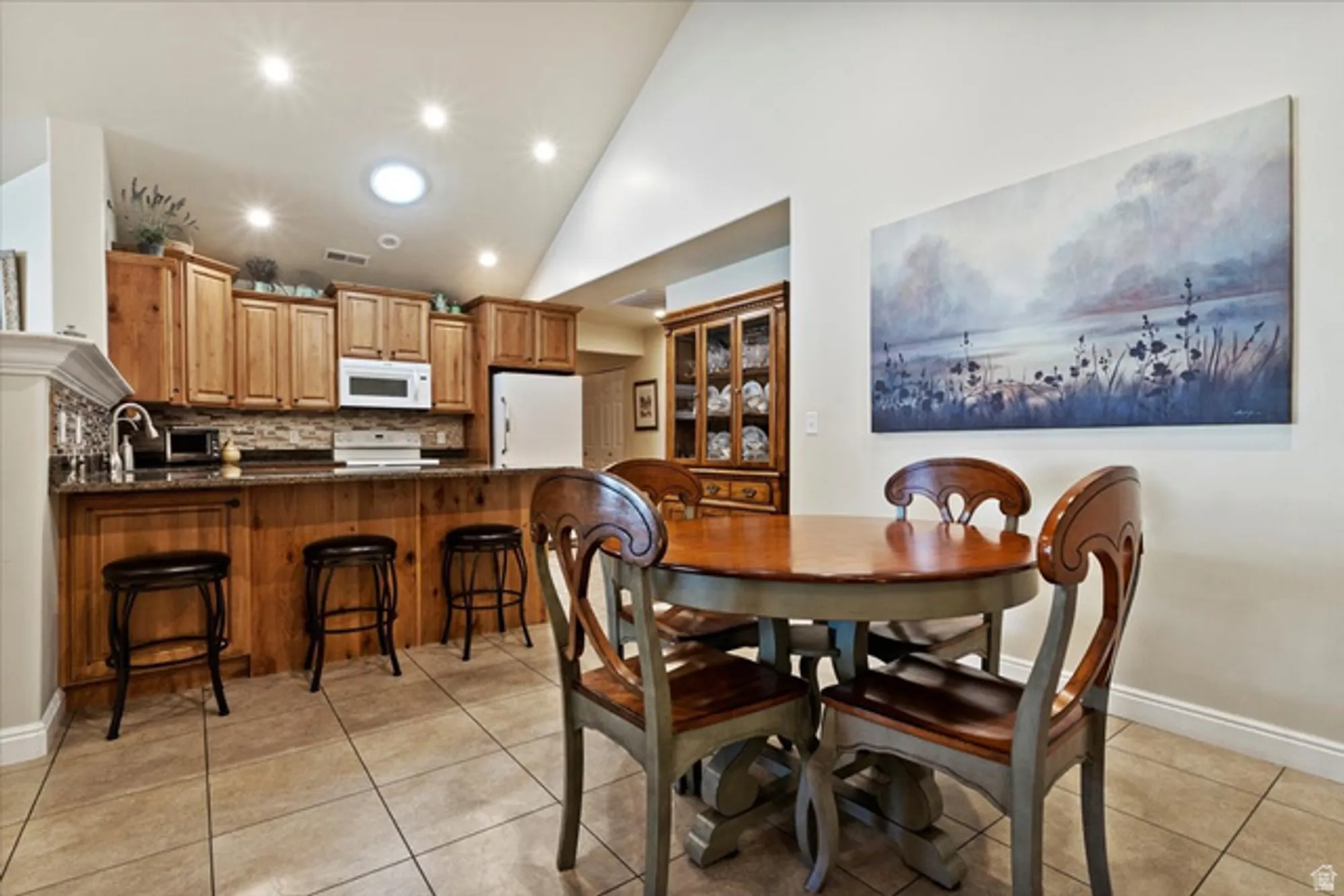 Property Slideshow image 9 of 20 | 9252 s 2040 d, West Jordan, UT, 84088