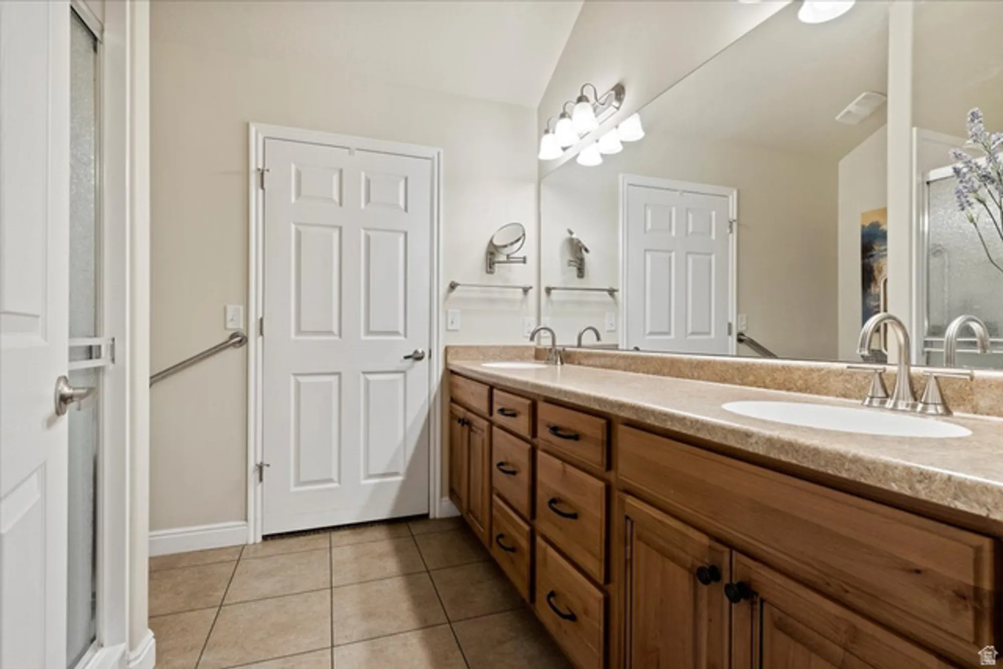 Property Slideshow image 15 of 20 | 9252 s 2040 d, West Jordan, UT, 84088