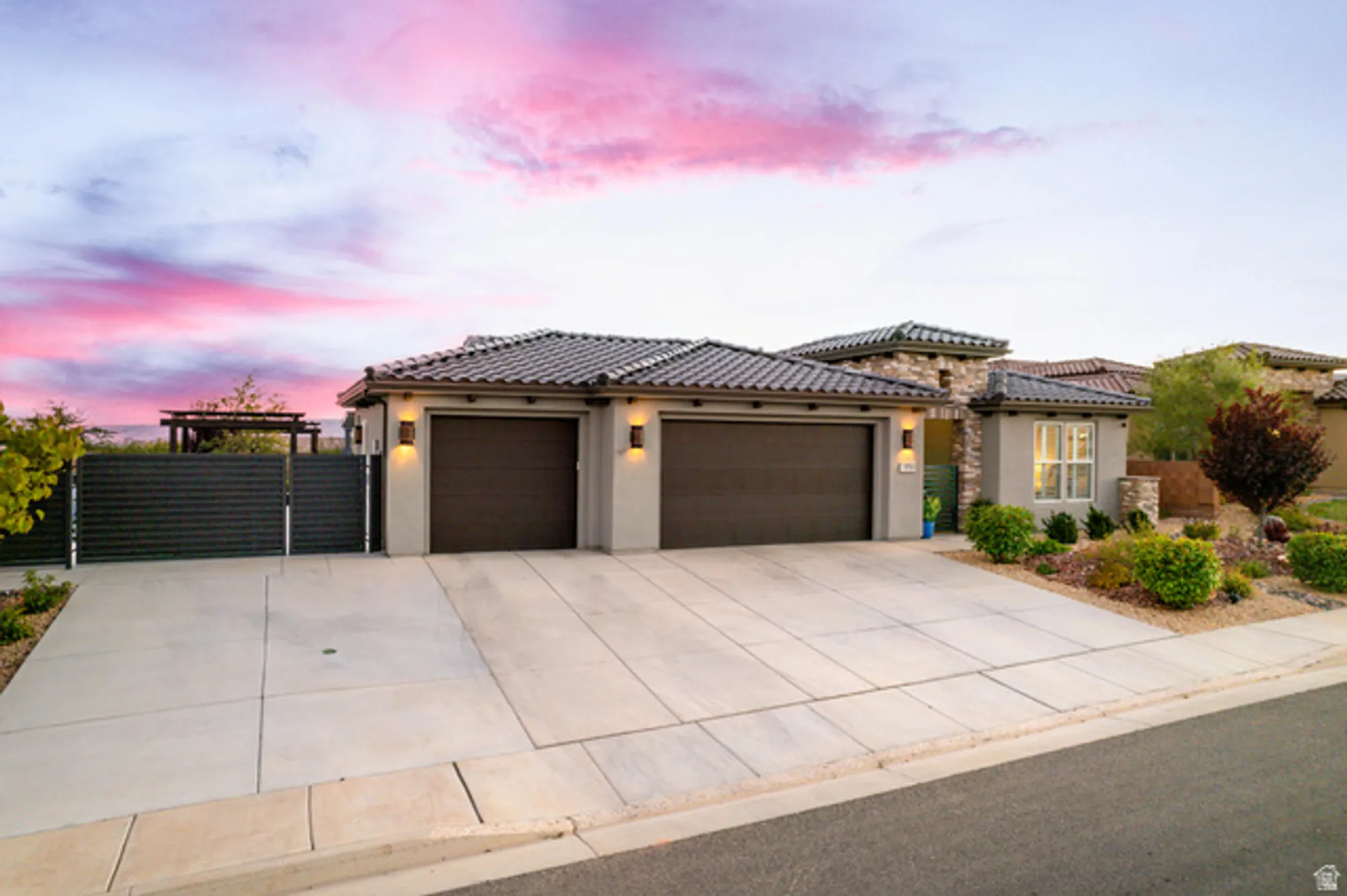 Property Slideshow image 1 of 43 | 273 w camino sur lot 573, Washington, UT, 84780