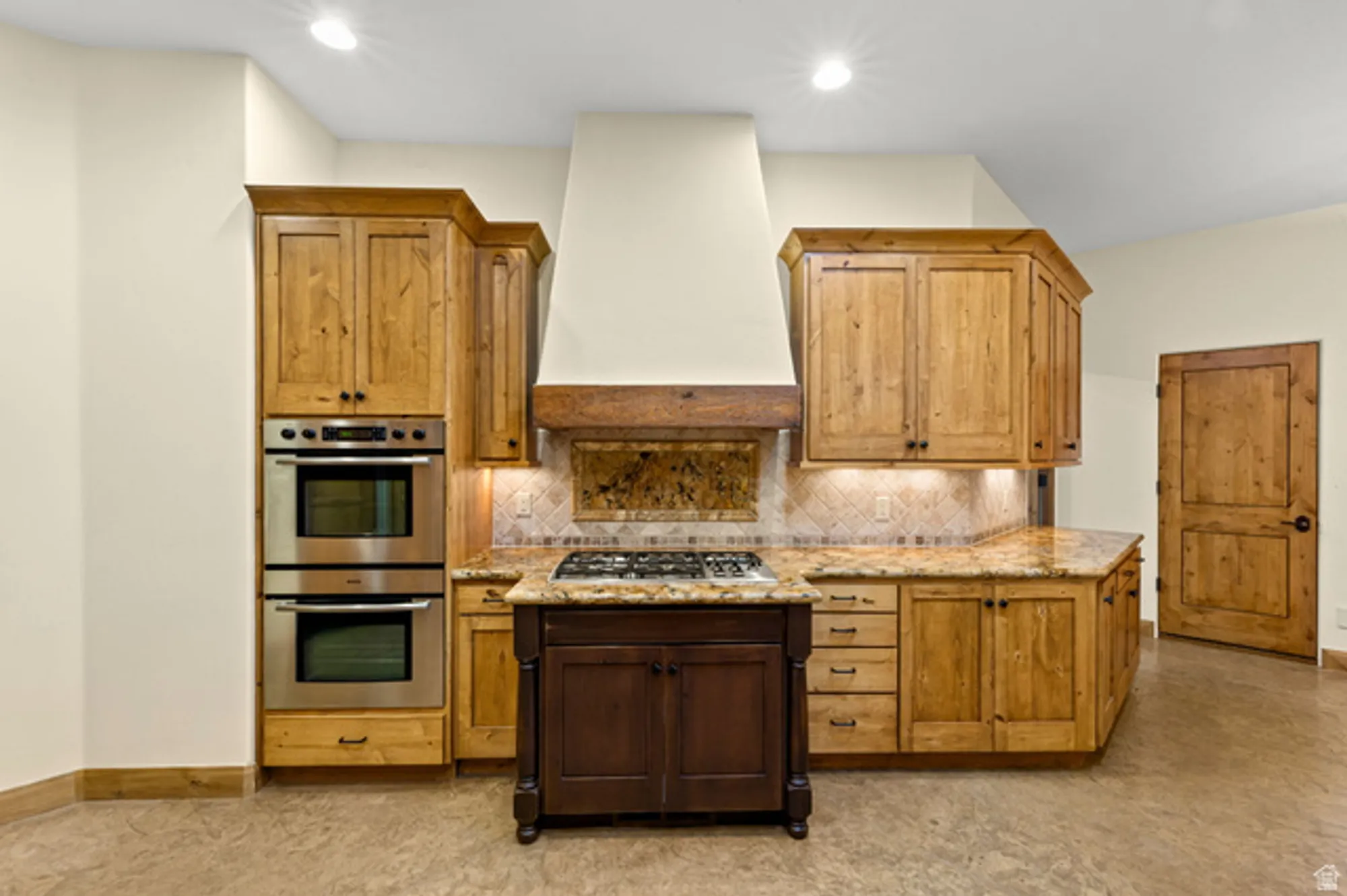 Property Slideshow image 18 of 50 | 3052 n snow canyon pkwy unit 114, St George, UT, 84770