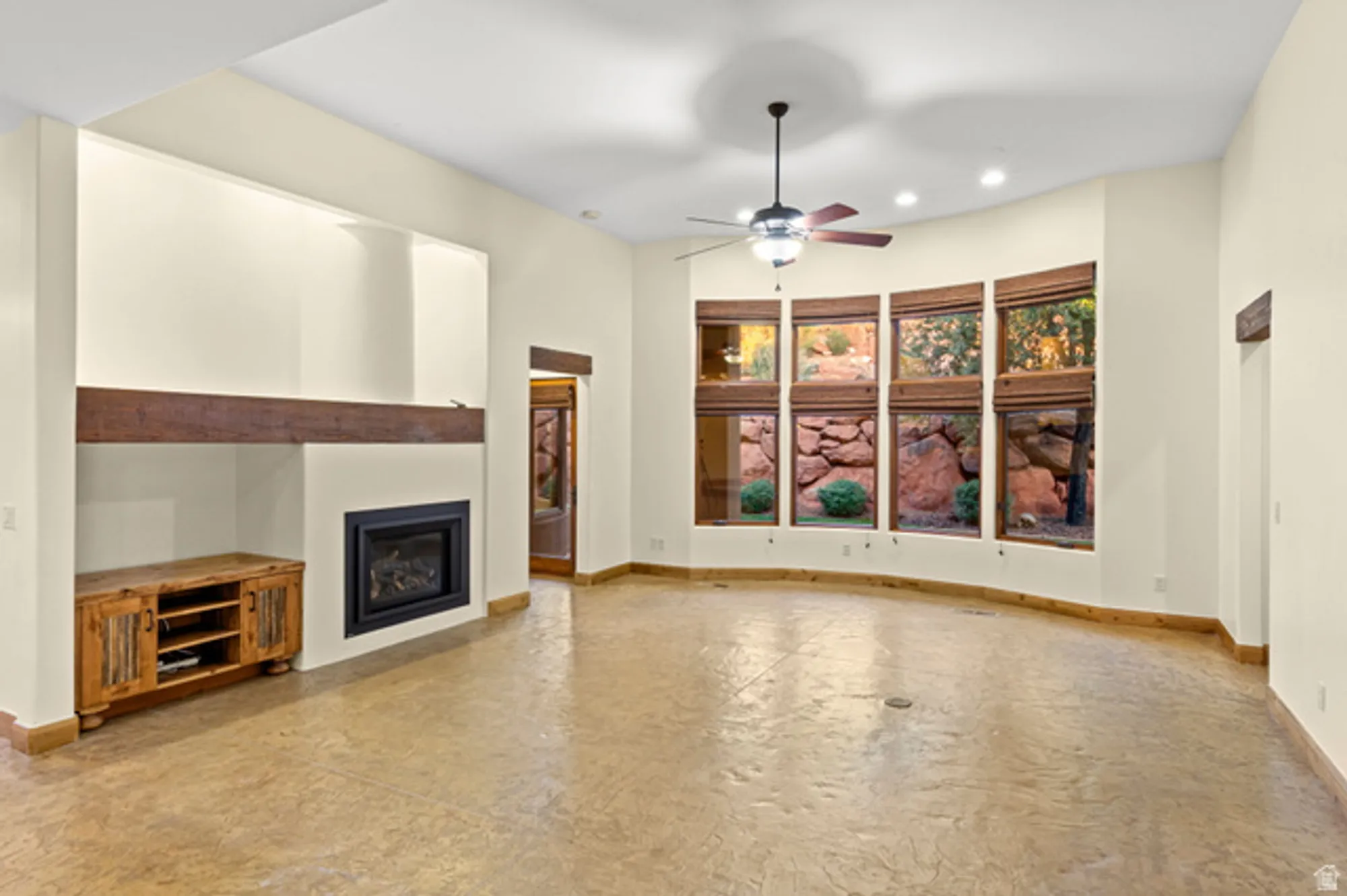 Property Slideshow image 13 of 50 | 3052 n snow canyon pkwy unit 114, St George, UT, 84770