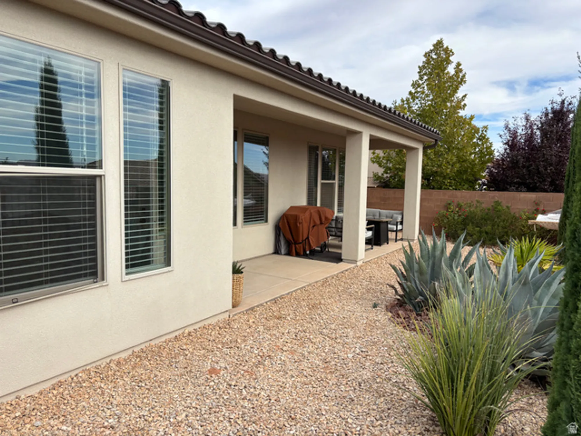 Property Slideshow image 22 of 32 | 233 w green jade dr, Washington, UT, 84780