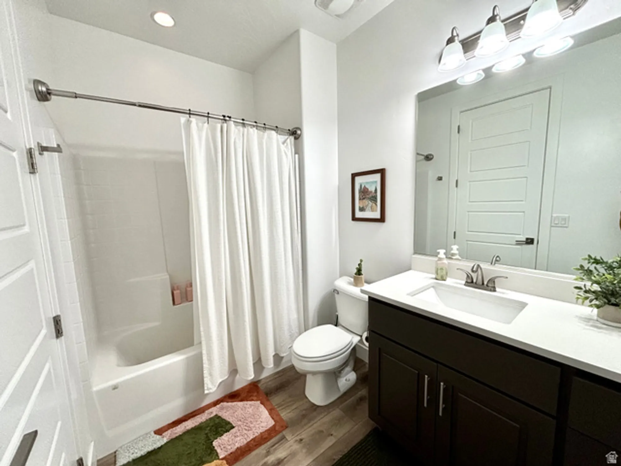 Property Slideshow image 20 of 32 | 233 w green jade dr, Washington, UT, 84780