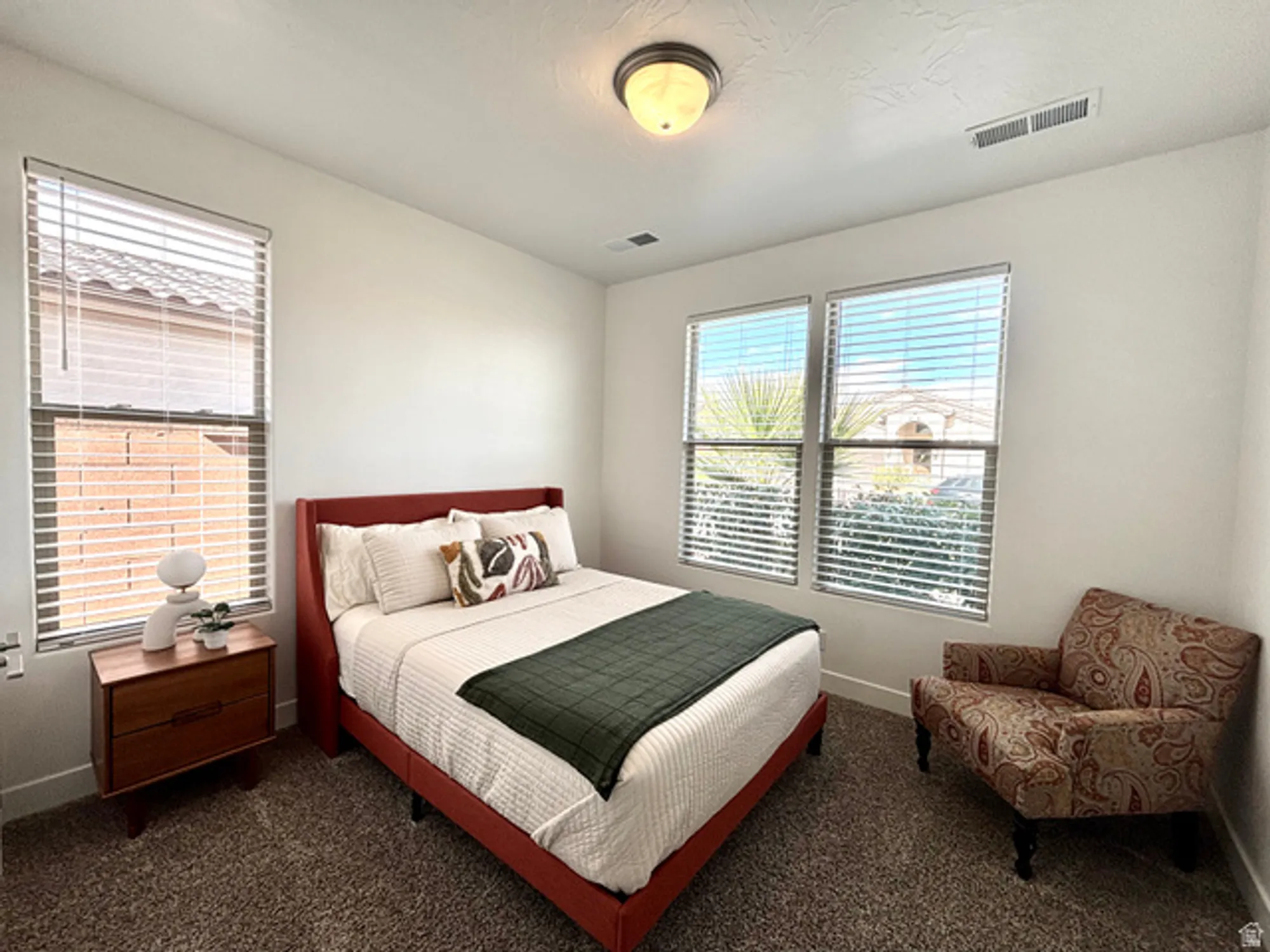 Property Slideshow image 17 of 32 | 233 w green jade dr, Washington, UT, 84780