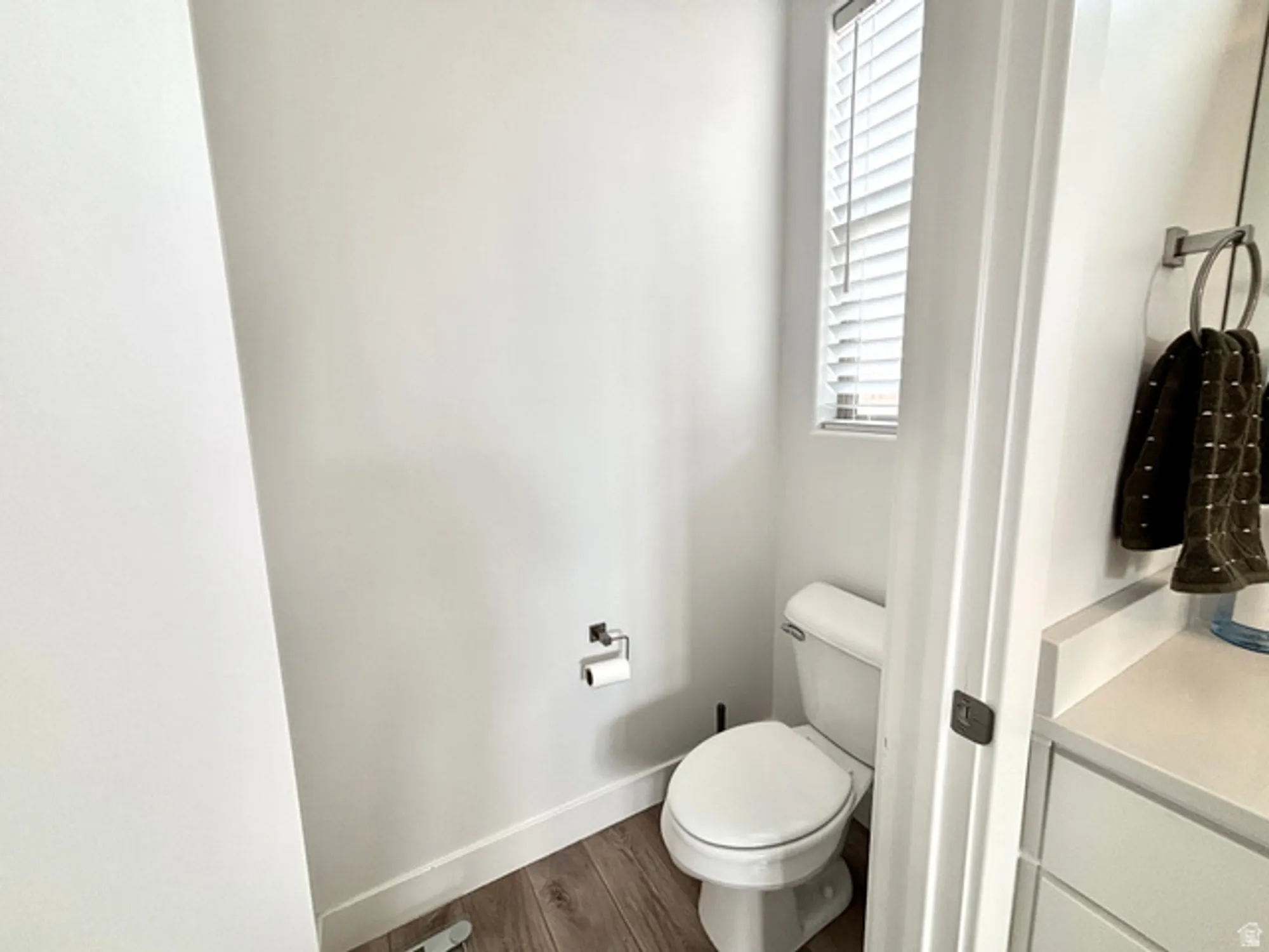 Property Slideshow image 16 of 32 | 233 w green jade dr, Washington, UT, 84780