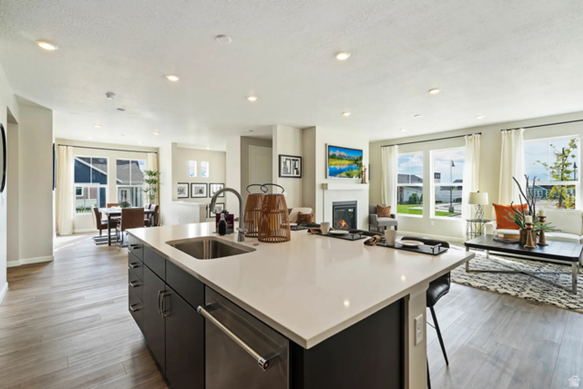 Property Slideshow image 4 of 21 | 6148 w franciscotti dr # 608, South Jordan, UT, 84009