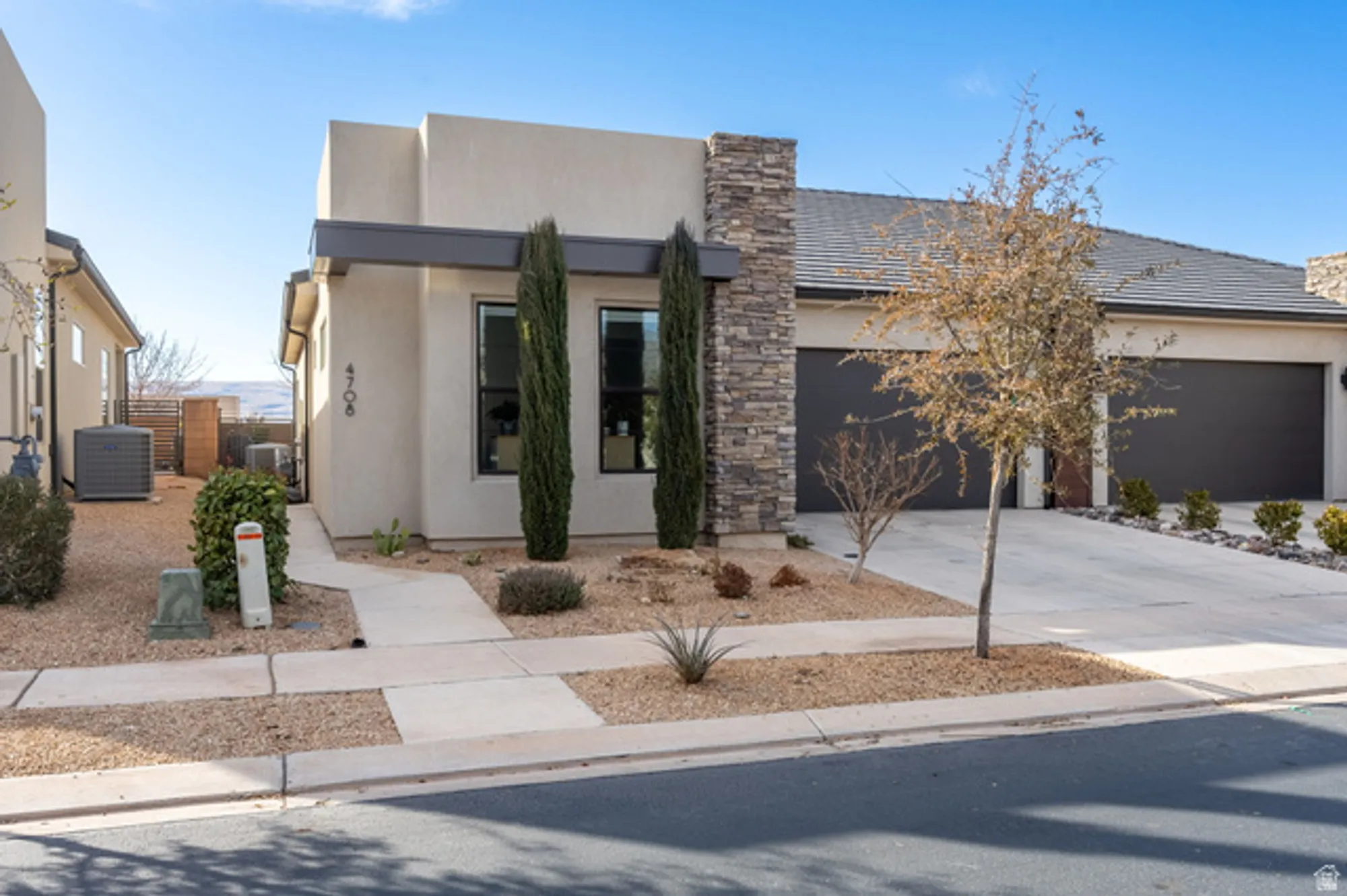 Property Slideshow image 1 of 28 | 4708 s martin dr, St George, UT, 84790