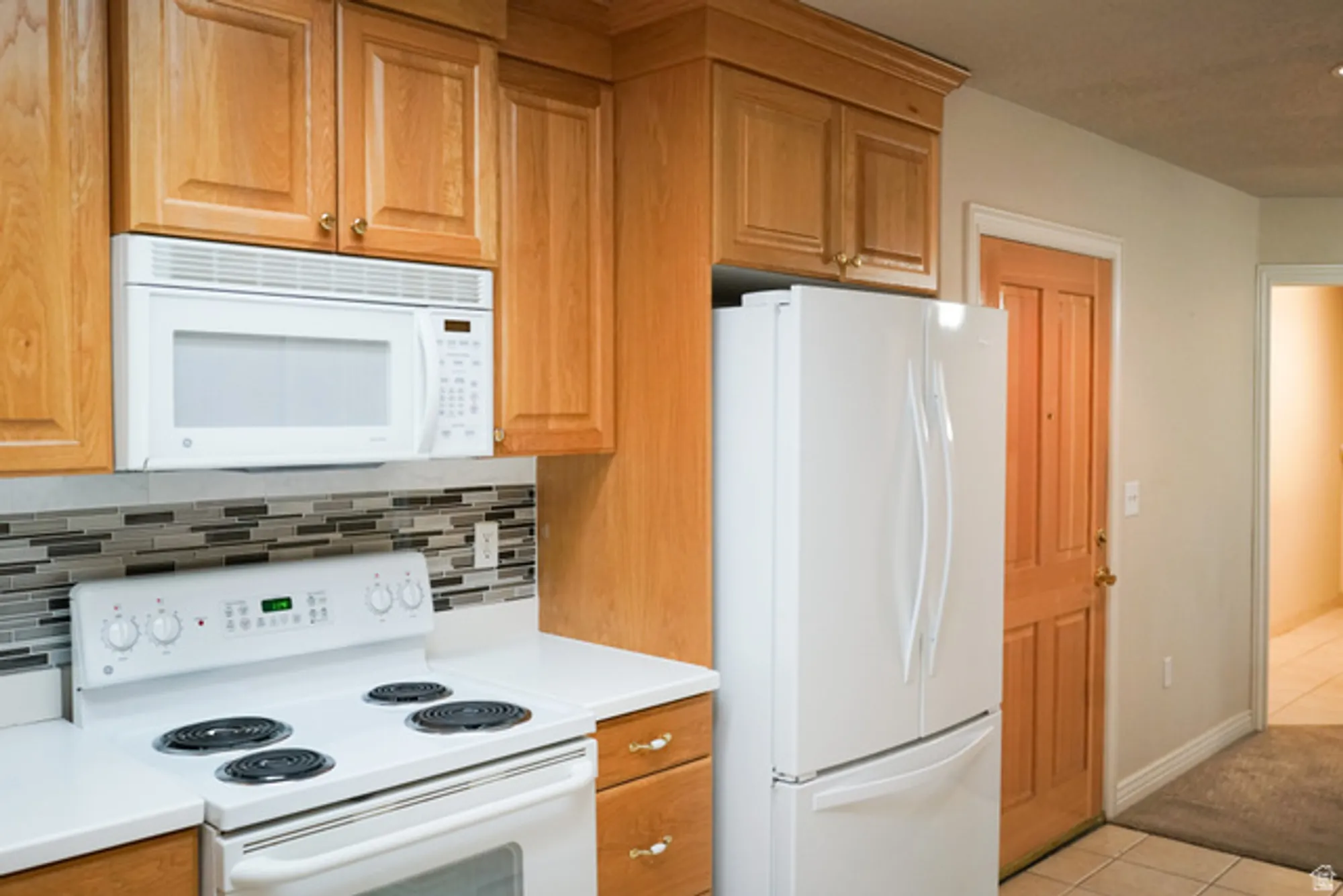 Property Slideshow image 9 of 22 | 11025 s grapevine cv b103, Sandy, UT, 84070