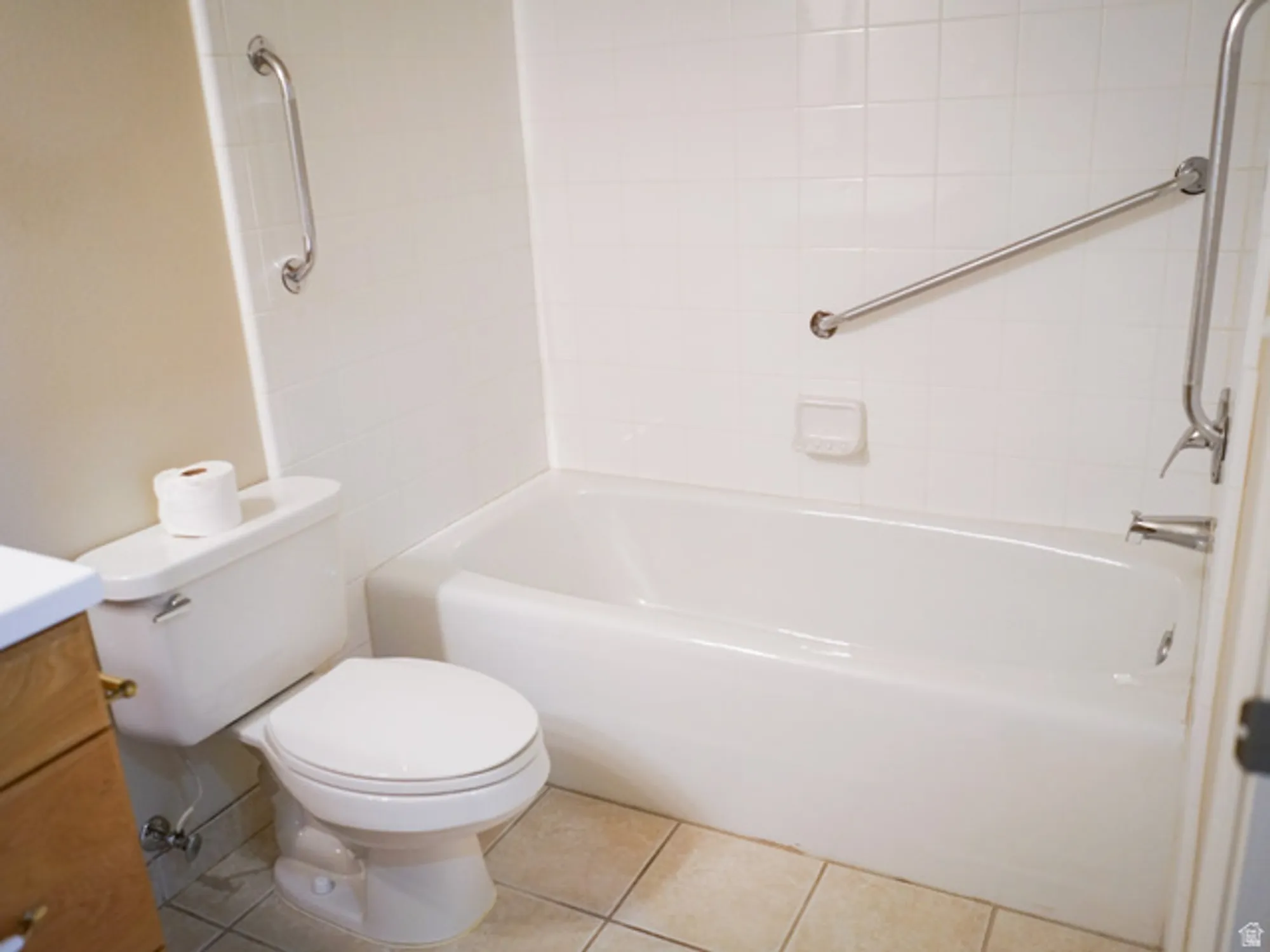 Property Slideshow image 18 of 22 | 11025 s grapevine cv b103, Sandy, UT, 84070