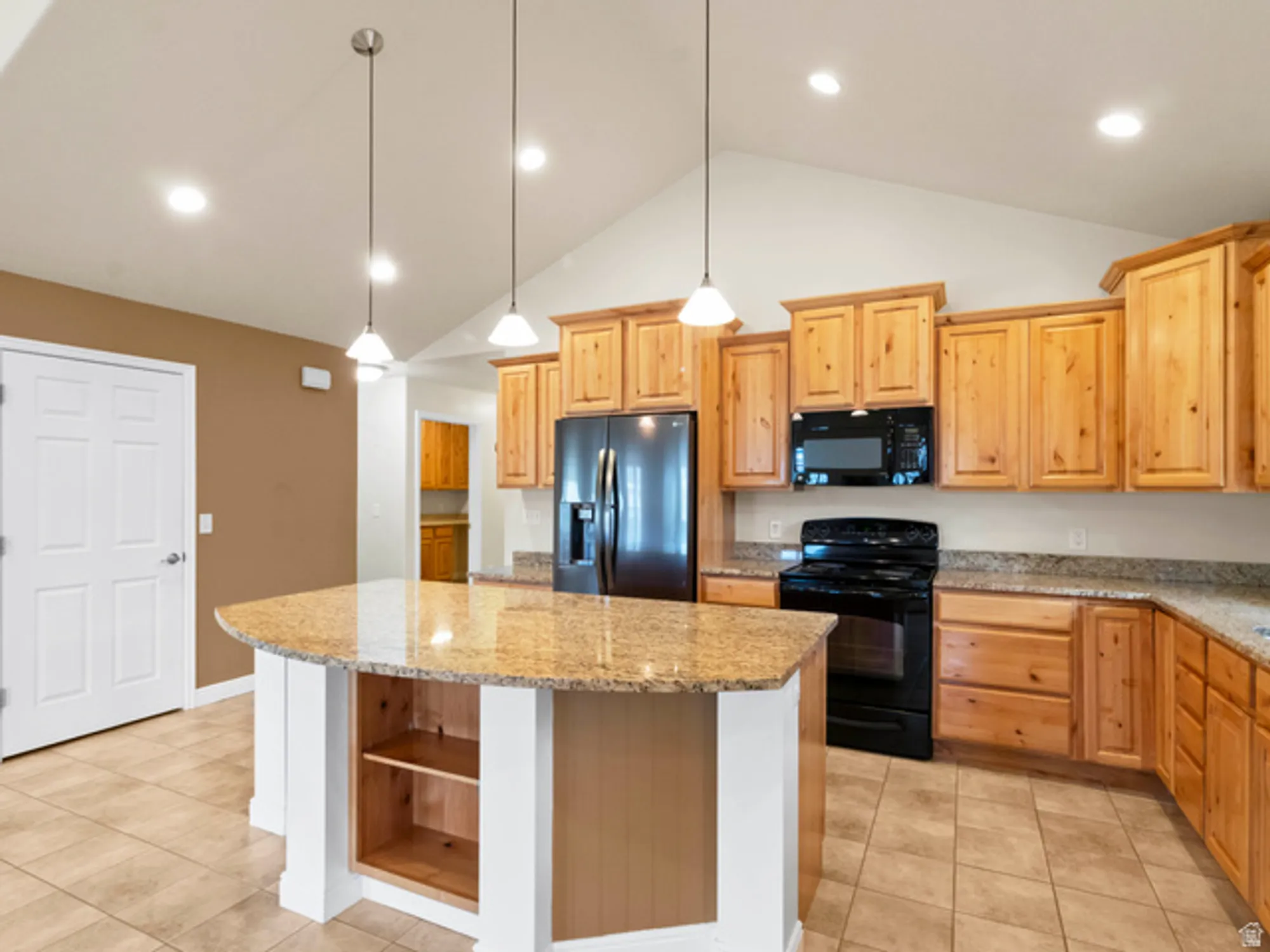 Property Slideshow image 6 of 25 | 891 w 1920 c, Syracuse, UT, 84075