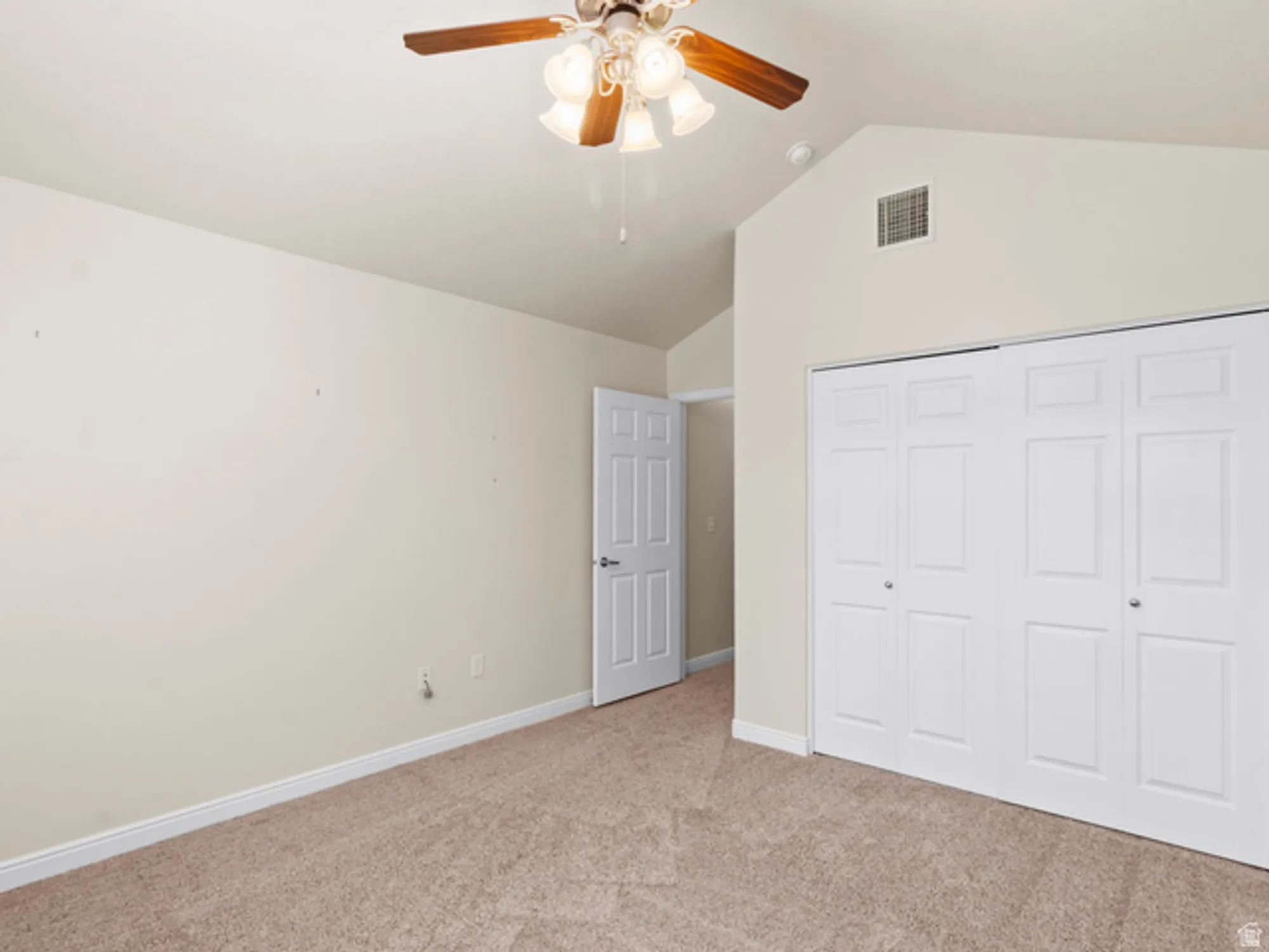 Property Slideshow image 19 of 25 | 891 w 1920 c, Syracuse, UT, 84075