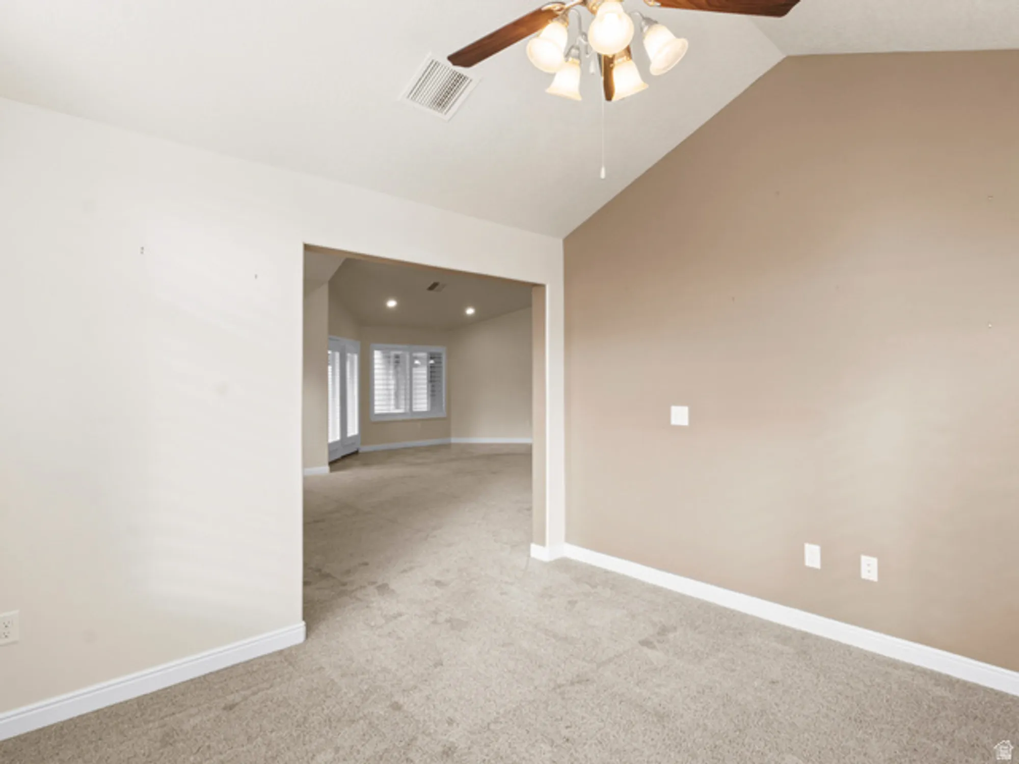 Property Slideshow image 10 of 25 | 891 w 1920 c, Syracuse, UT, 84075