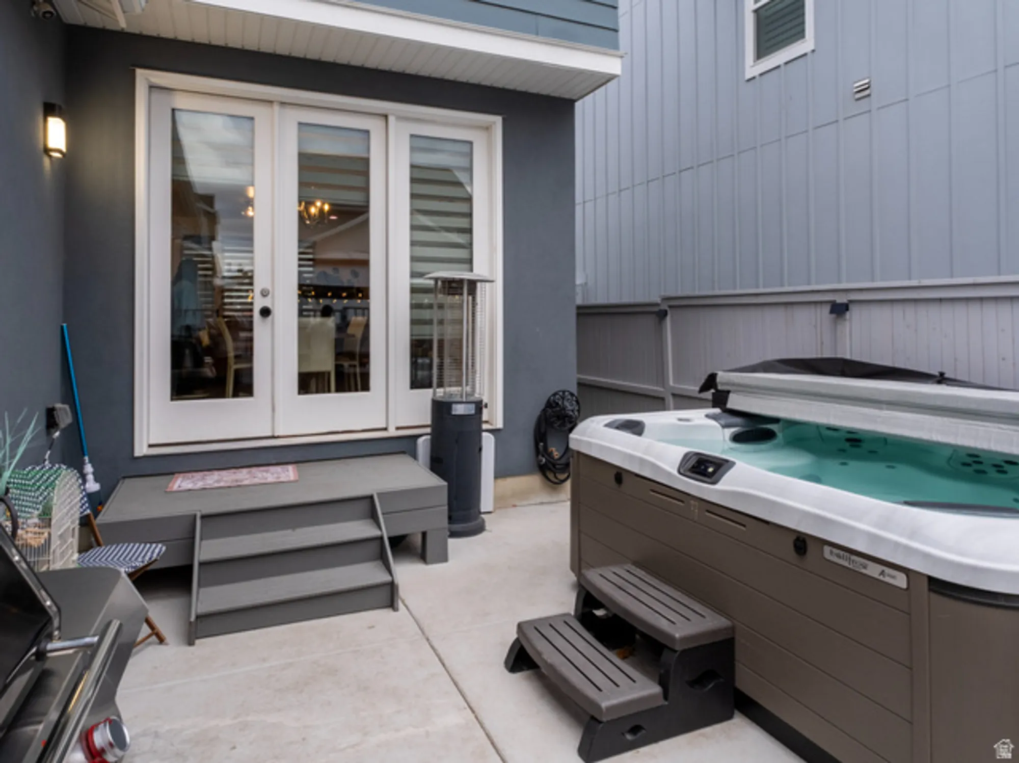 Property Slideshow image 9 of 15 | 6374 w lake ave, South Jordan, UT, 84009