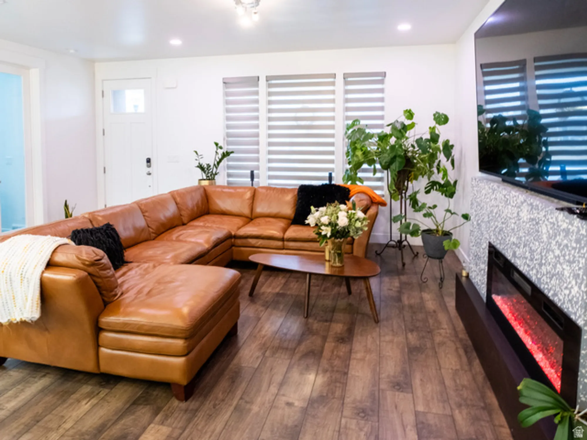 Property Slideshow image 2 of 15 | 6374 w lake ave, South Jordan, UT, 84009