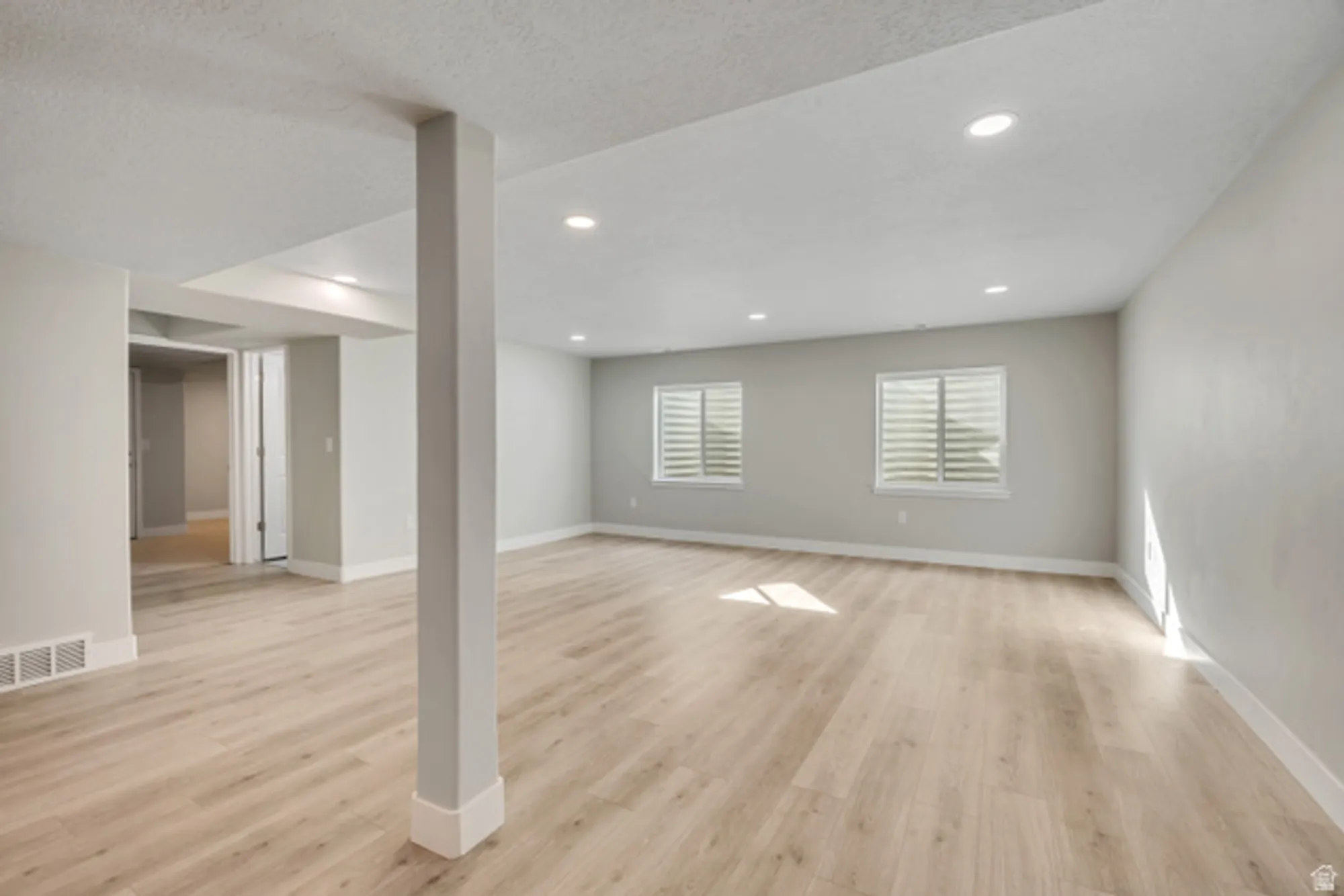 Property Slideshow image 19 of 30 | 12038 s middle teton dr, Herriman, UT, 84096