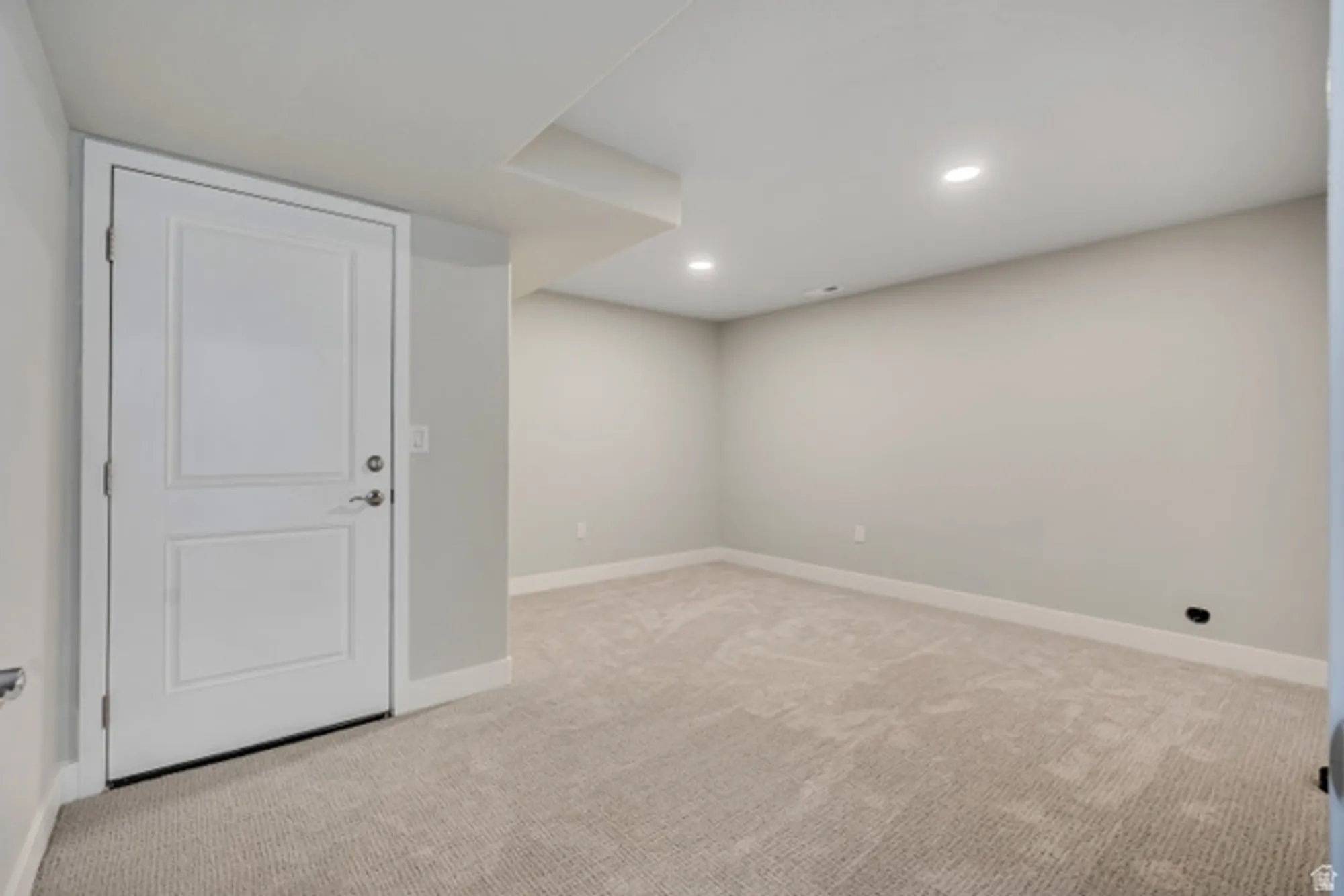 Property Slideshow image 26 of 30 | 12038 s middle teton dr, Herriman, UT, 84096