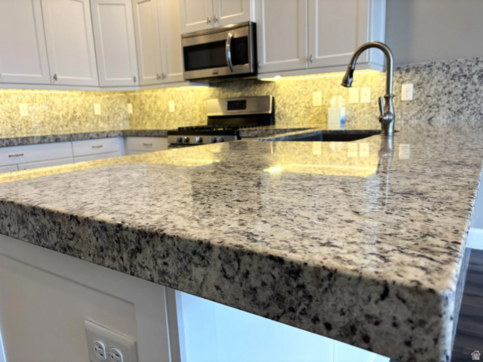 Property Slideshow image 8 of 46 | 3211 w harvest glory dr, South Jordan, UT, 84095