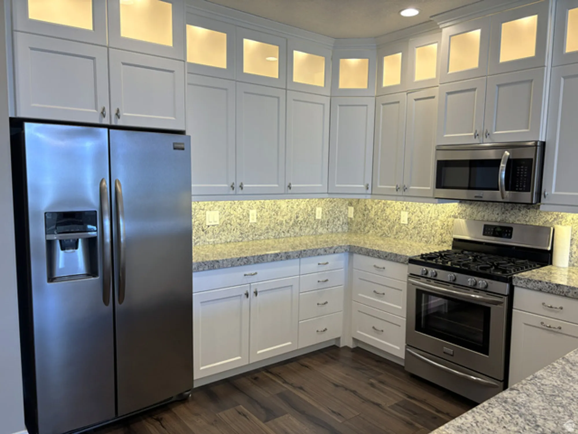 Property Slideshow image 6 of 46 | 3211 w harvest glory dr, South Jordan, UT, 84095