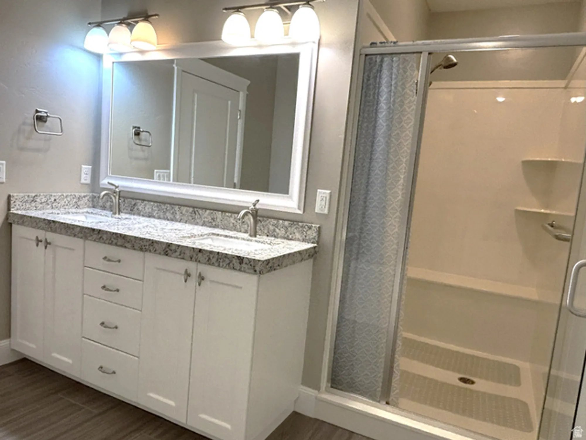 Property Slideshow image 18 of 46 | 3211 w harvest glory dr, South Jordan, UT, 84095