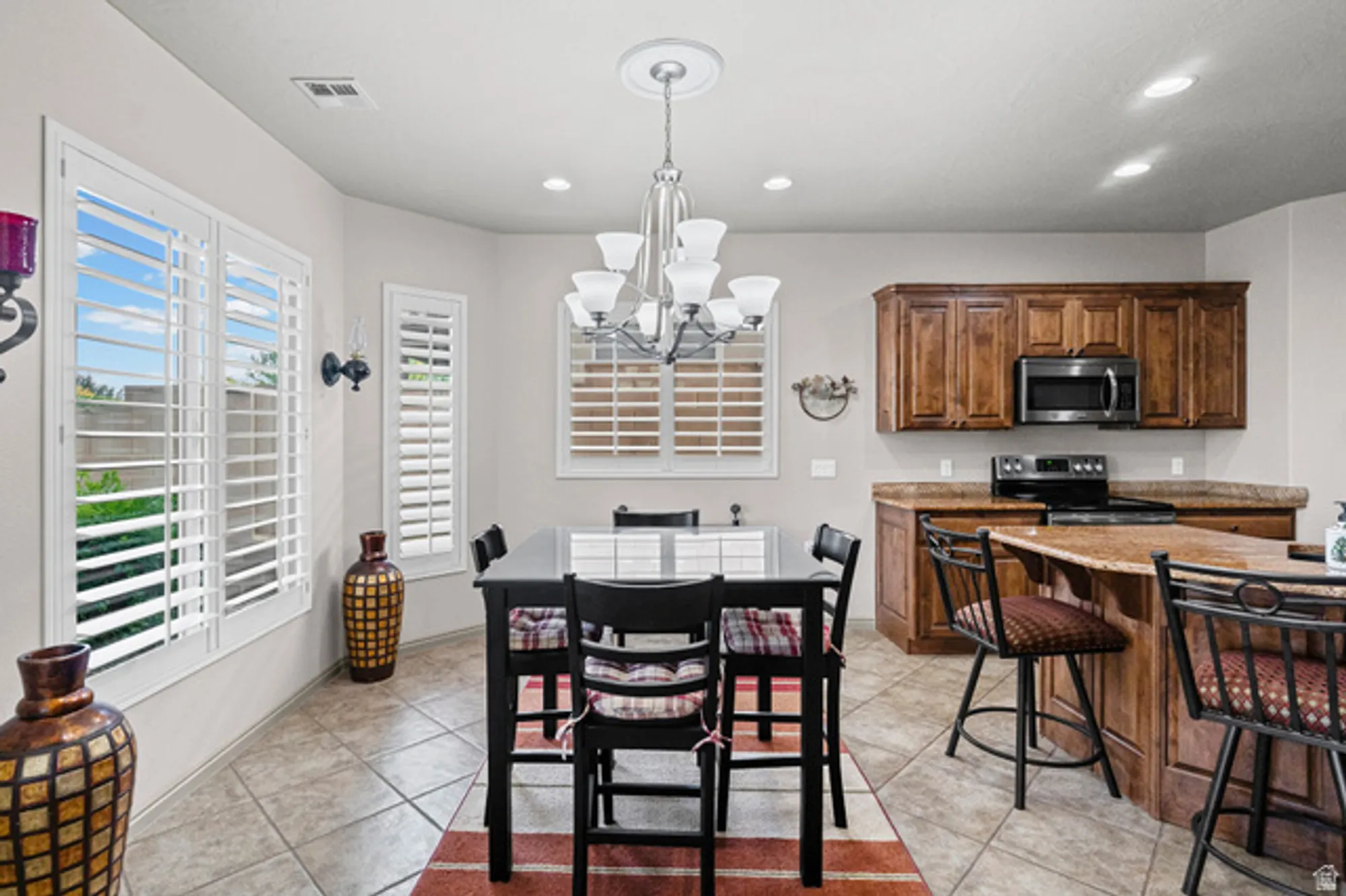 Property Slideshow image 9 of 47 | 4975 s bonita bay dr, St George, UT, 84790