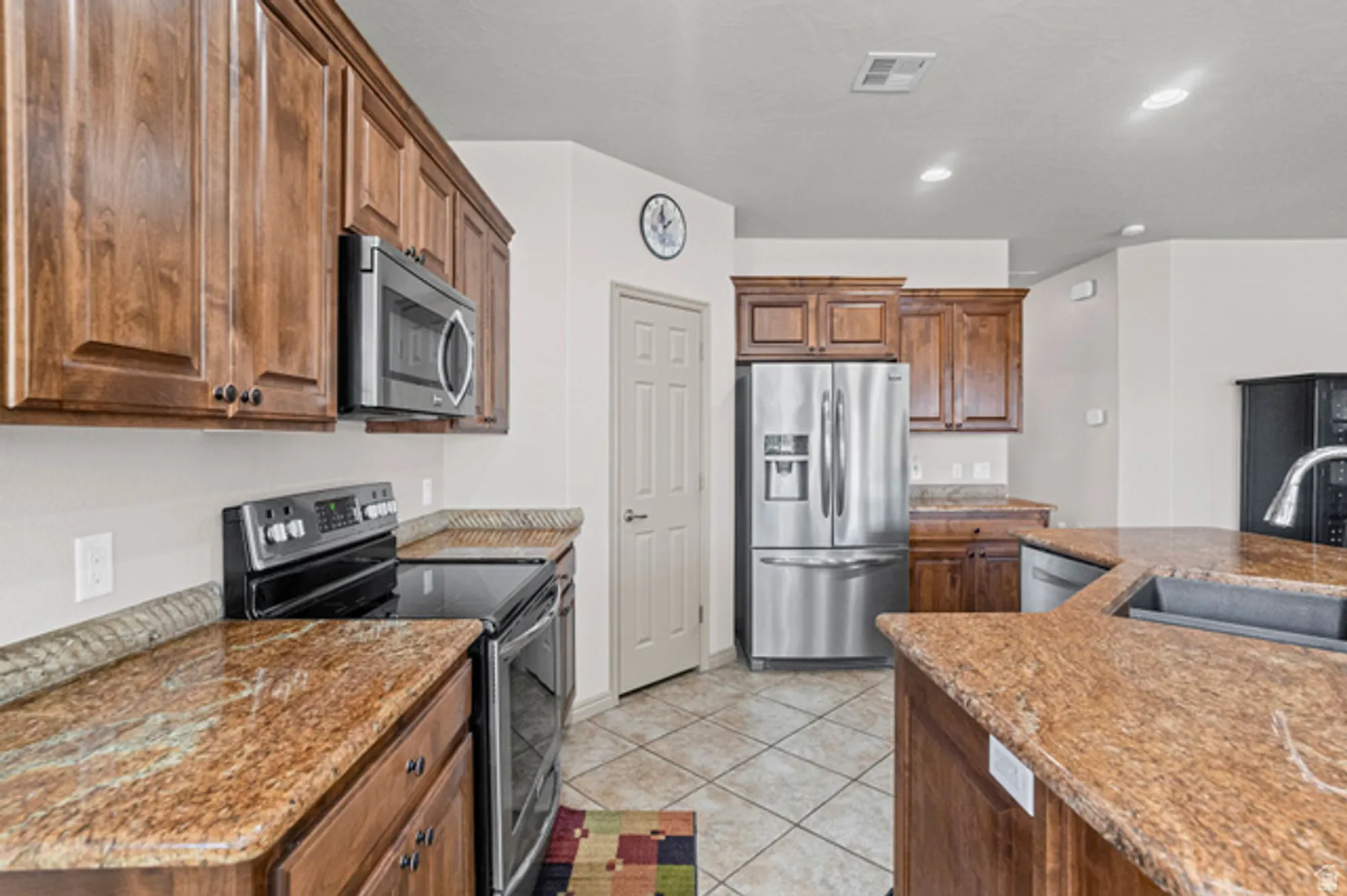 Property Slideshow image 11 of 47 | 4975 s bonita bay dr, St George, UT, 84790