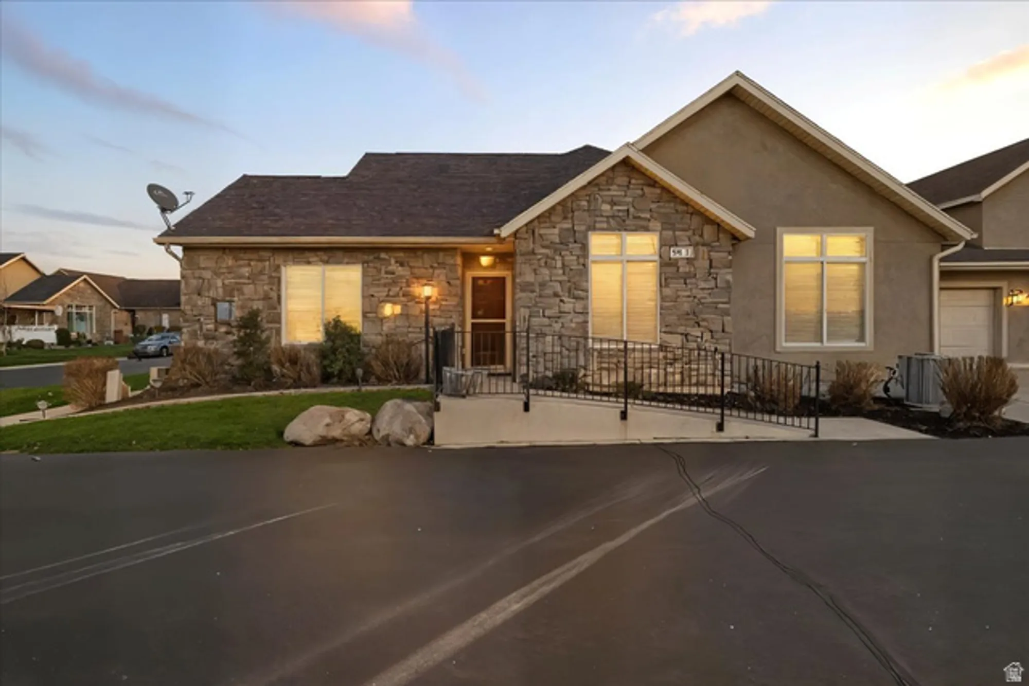 Property Slideshow image 2 of 34 | 891 w 1840 a, Syracuse, UT, 84075