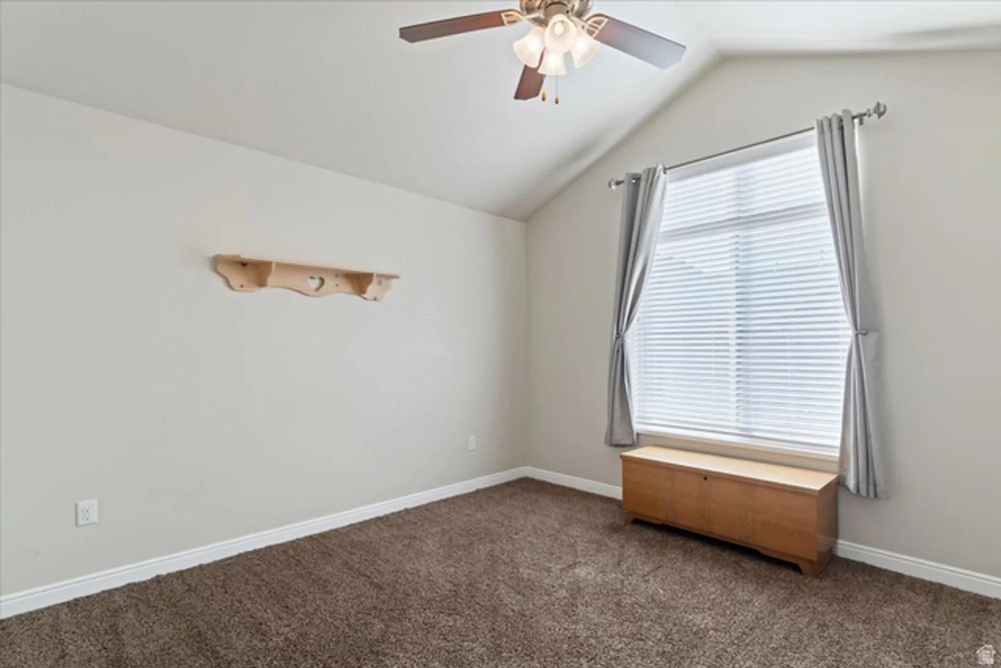 Property Slideshow image 25 of 34 | 891 w 1840 a, Syracuse, UT, 84075