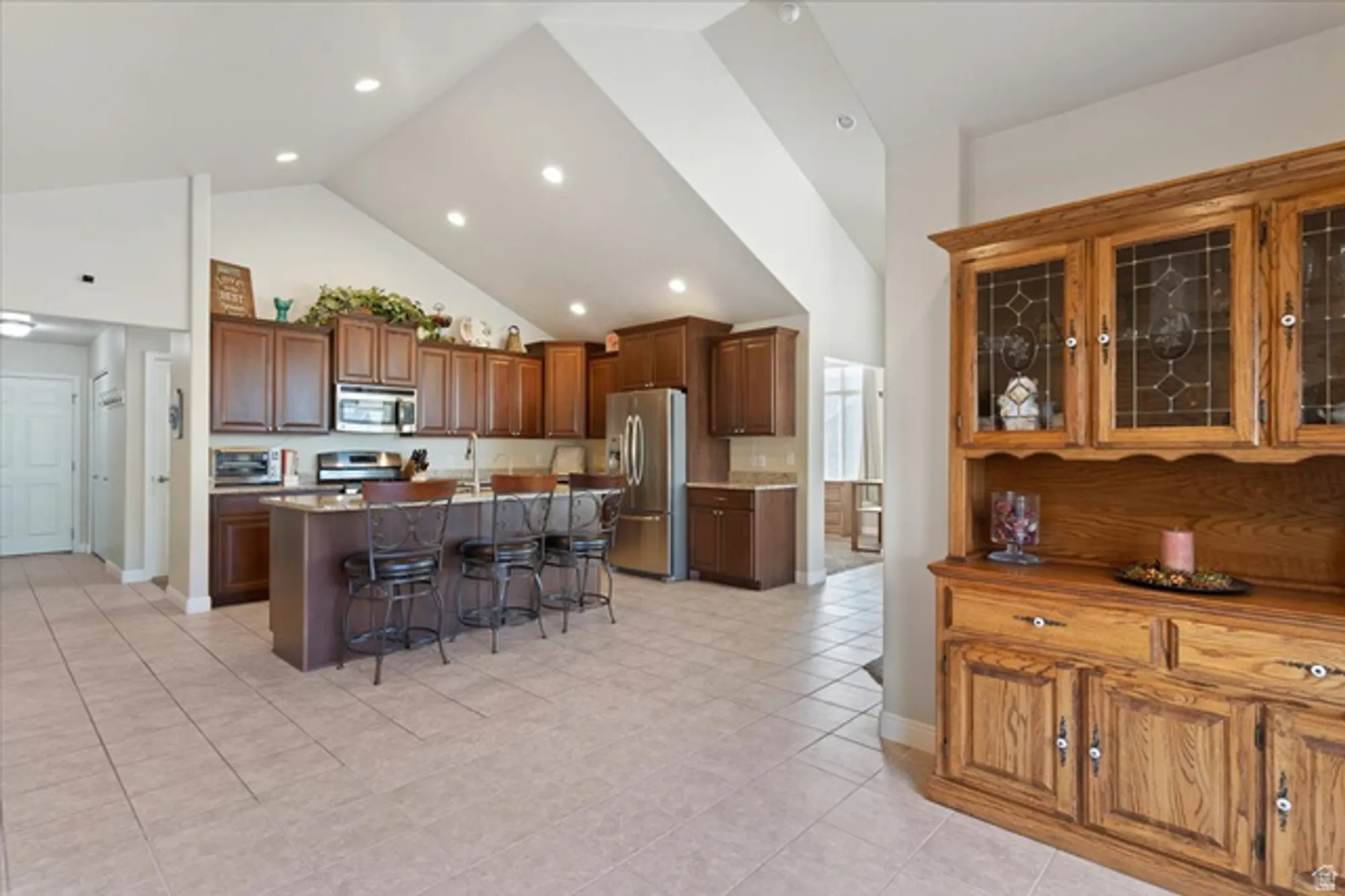 Property Slideshow image 12 of 34 | 891 w 1840 a, Syracuse, UT, 84075
