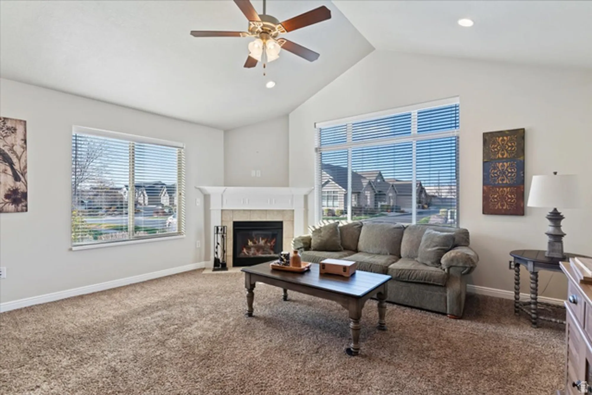 Property Slideshow image 6 of 34 | 891 w 1840 a, Syracuse, UT, 84075