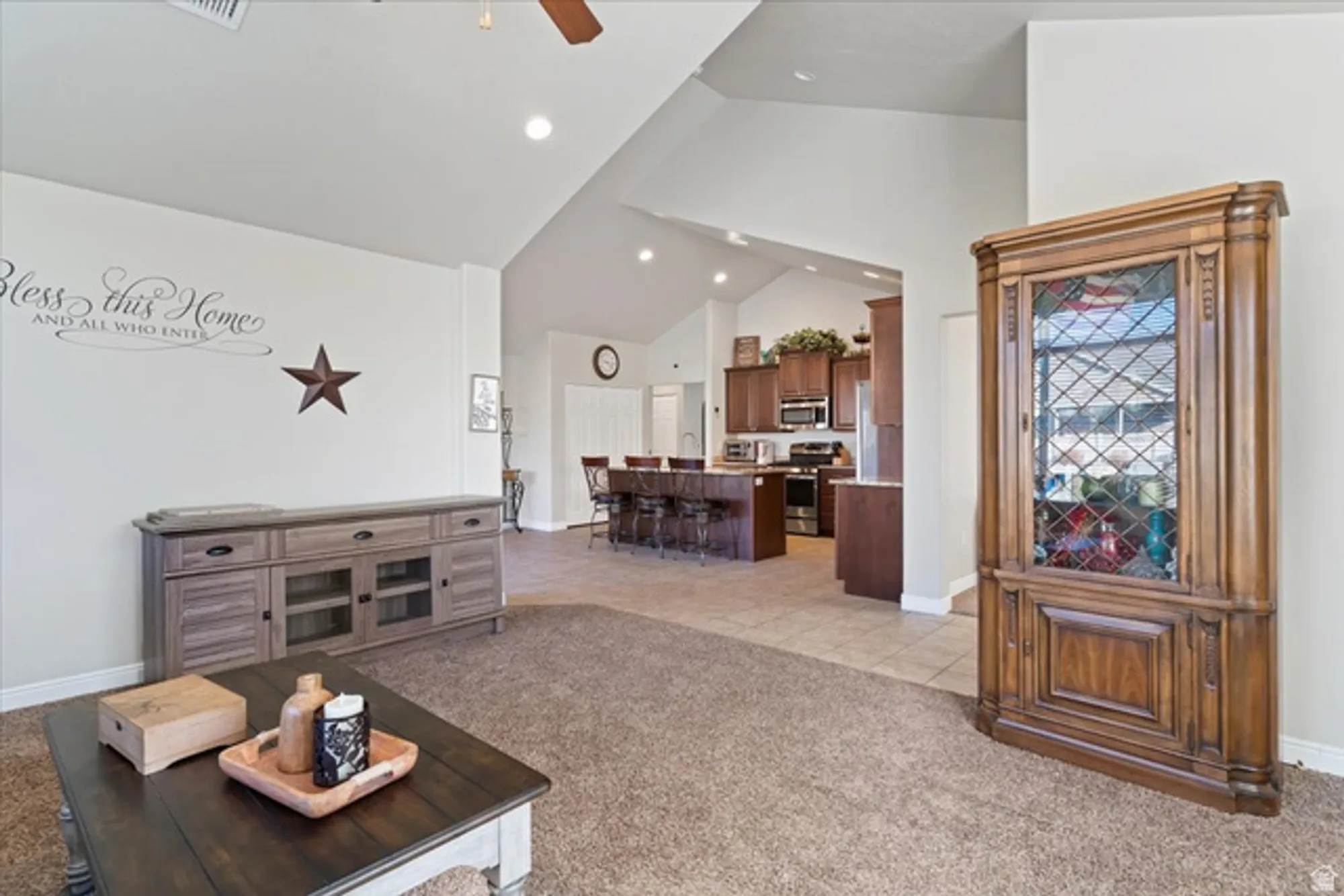 Property Slideshow image 7 of 34 | 891 w 1840 a, Syracuse, UT, 84075