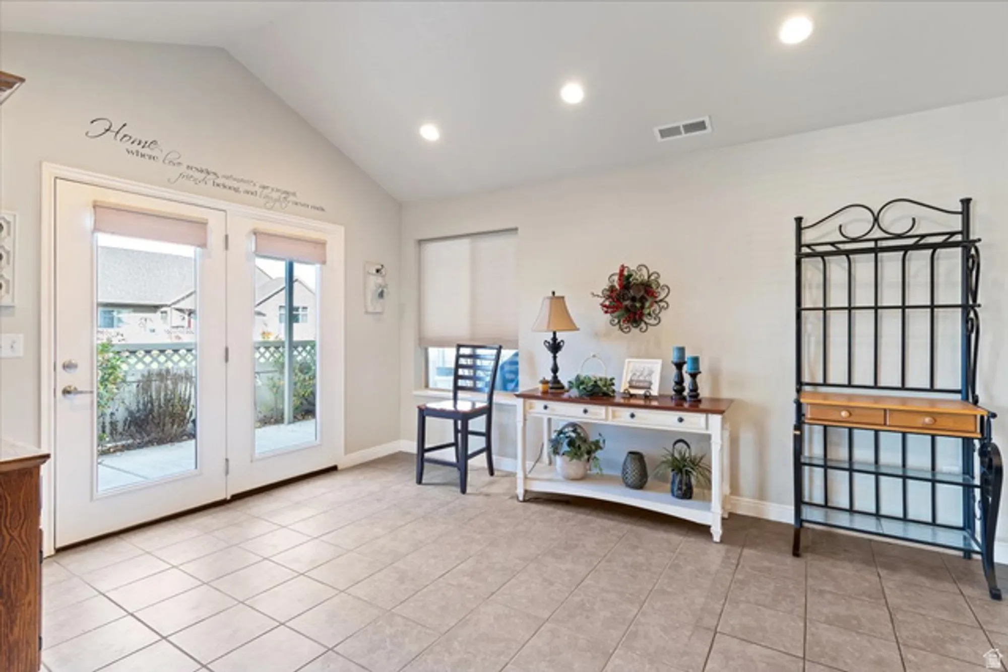 Property Slideshow image 11 of 34 | 891 w 1840 a, Syracuse, UT, 84075