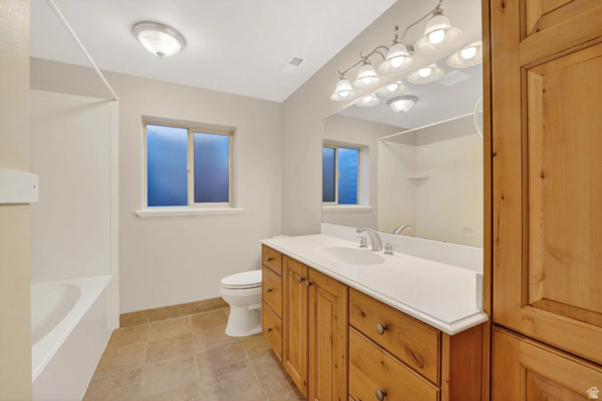 Property Slideshow image 24 of 33 | 687 e 3420, Lehi, UT, 84043