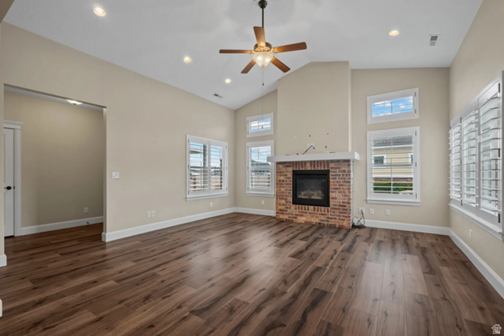 Property Slideshow image 7 of 33 | 10489 s harvest glory dr, South Jordan, UT, 84095