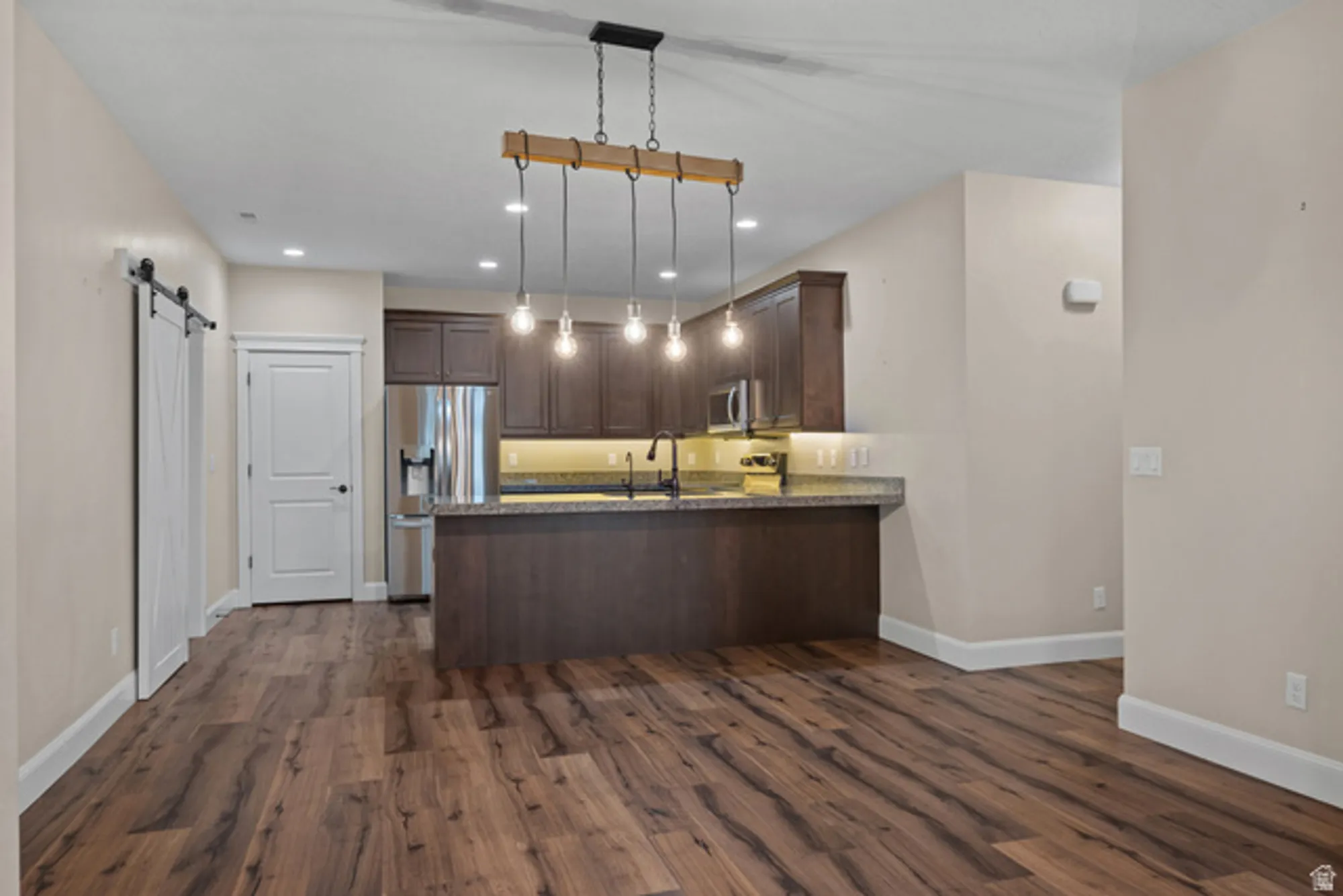 Property Slideshow image 10 of 33 | 10489 s harvest glory dr, South Jordan, UT, 84095