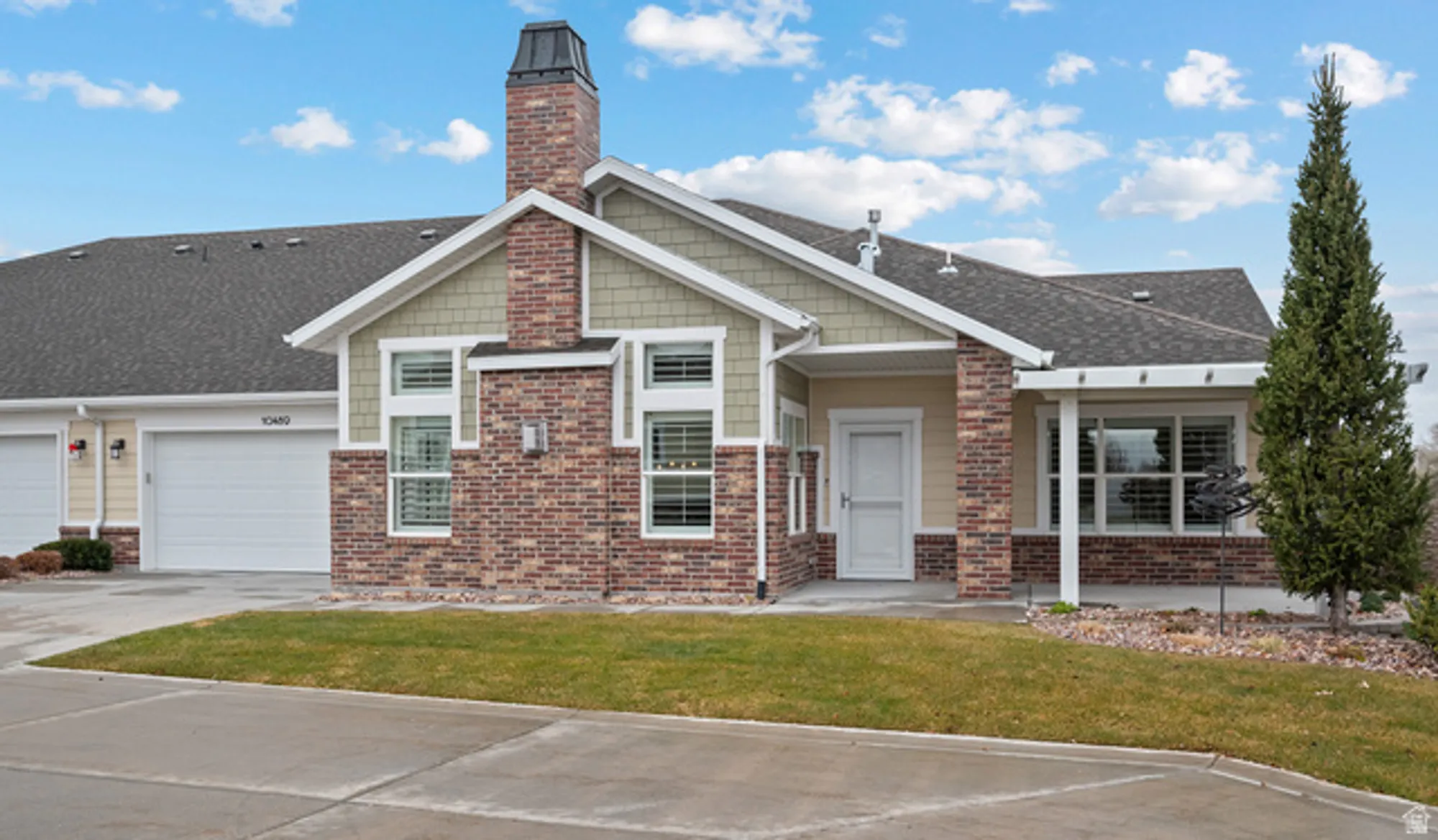 Property Slideshow image 3 of 33 | 10489 s harvest glory dr, South Jordan, UT, 84095