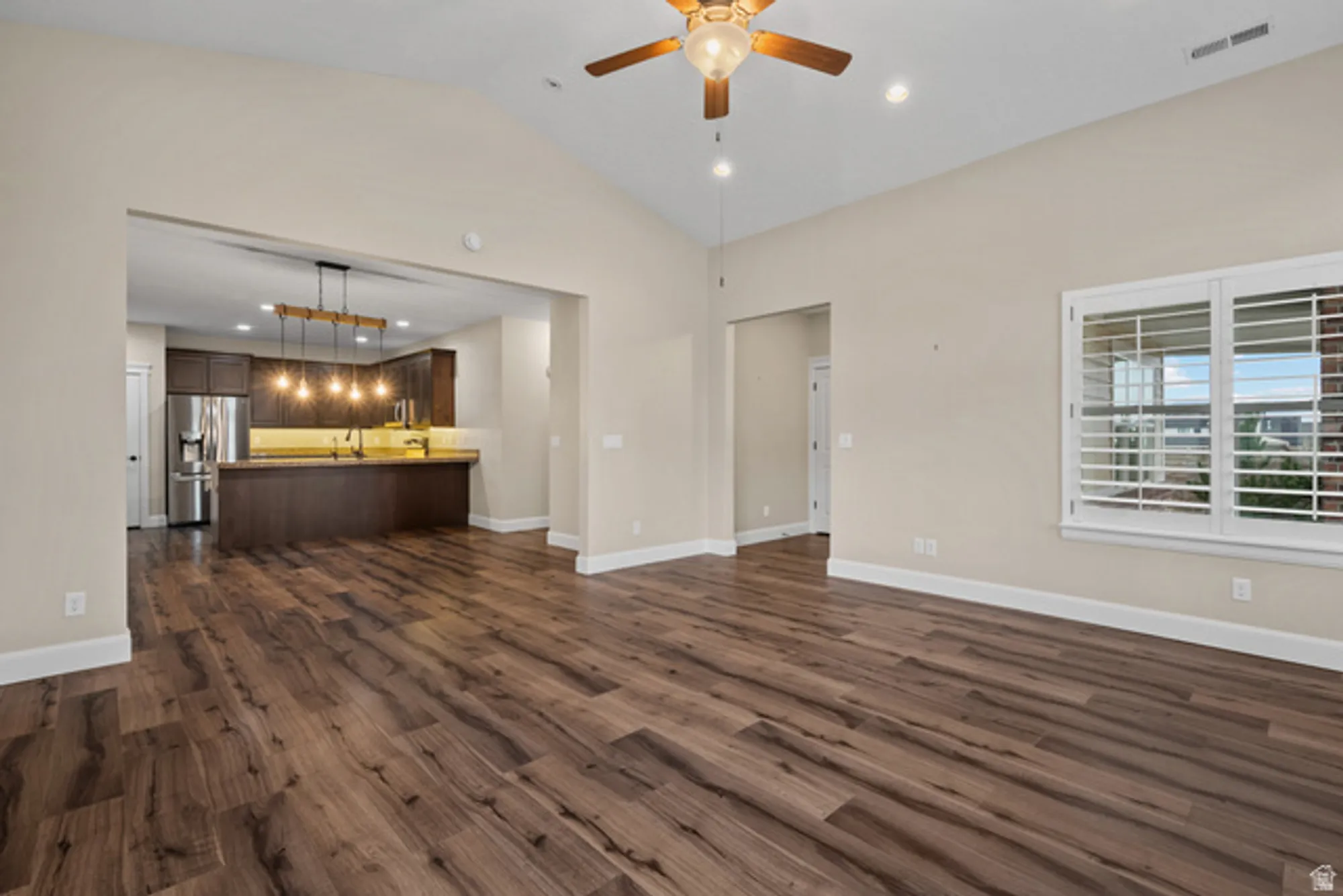 Property Slideshow image 8 of 33 | 10489 s harvest glory dr, South Jordan, UT, 84095