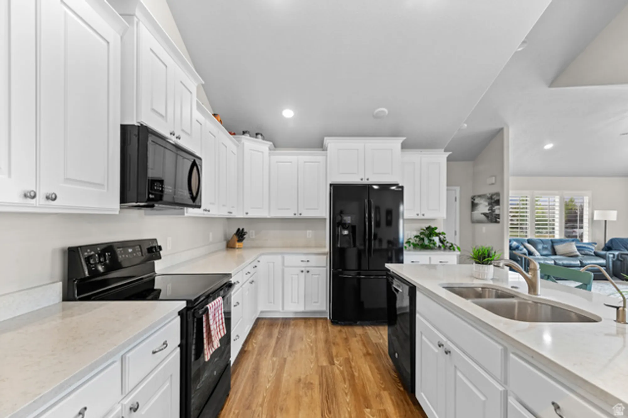 Property Slideshow image 10 of 31 | 1299 s 100 e unit e 1, Lehi, UT, 84043