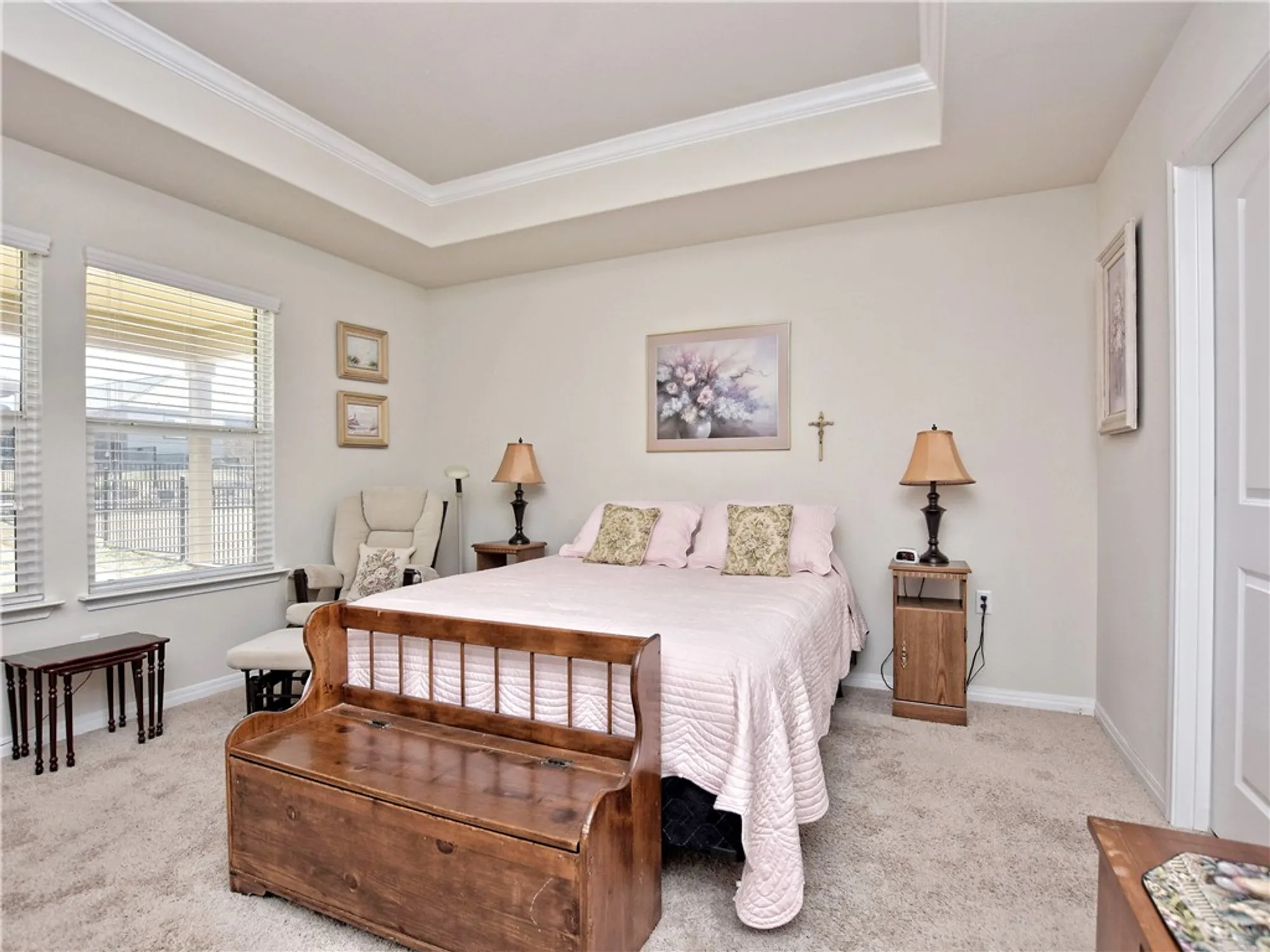 Property Slideshow image 14 of 28 | 823 hamilton ln, Georgetown, TX, 78633