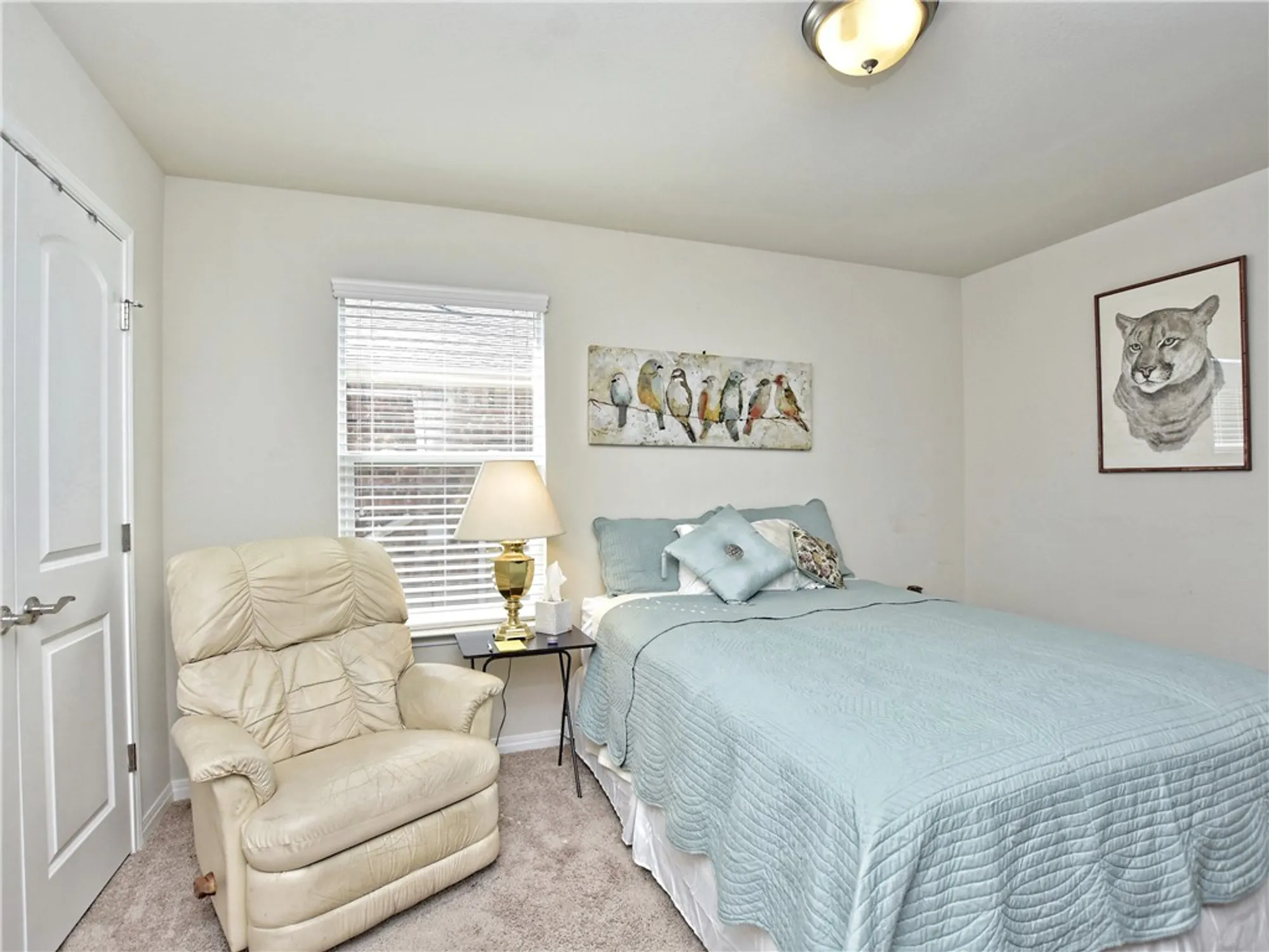 Property Slideshow image 19 of 28 | 823 hamilton ln, Georgetown, TX, 78633