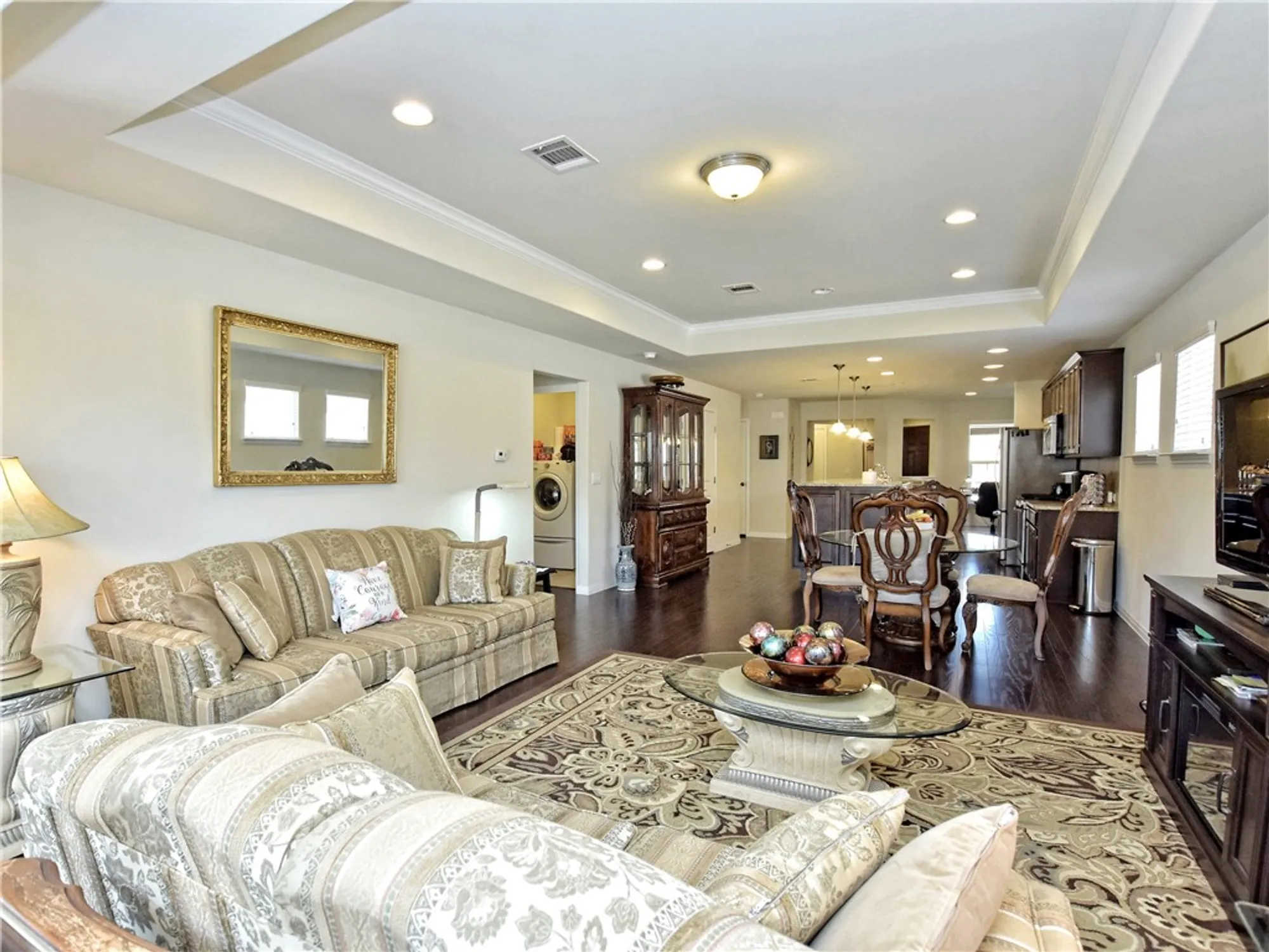 Property Slideshow image 11 of 28 | 823 hamilton ln, Georgetown, TX, 78633