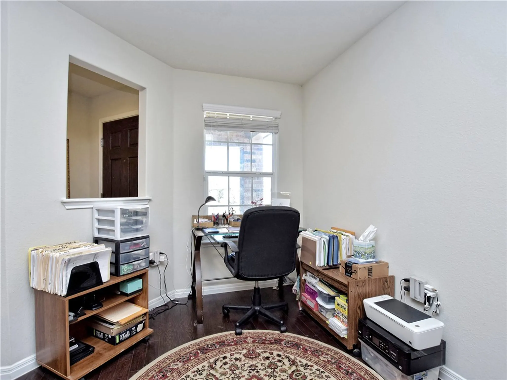 Property Slideshow image 13 of 28 | 823 hamilton ln, Georgetown, TX, 78633