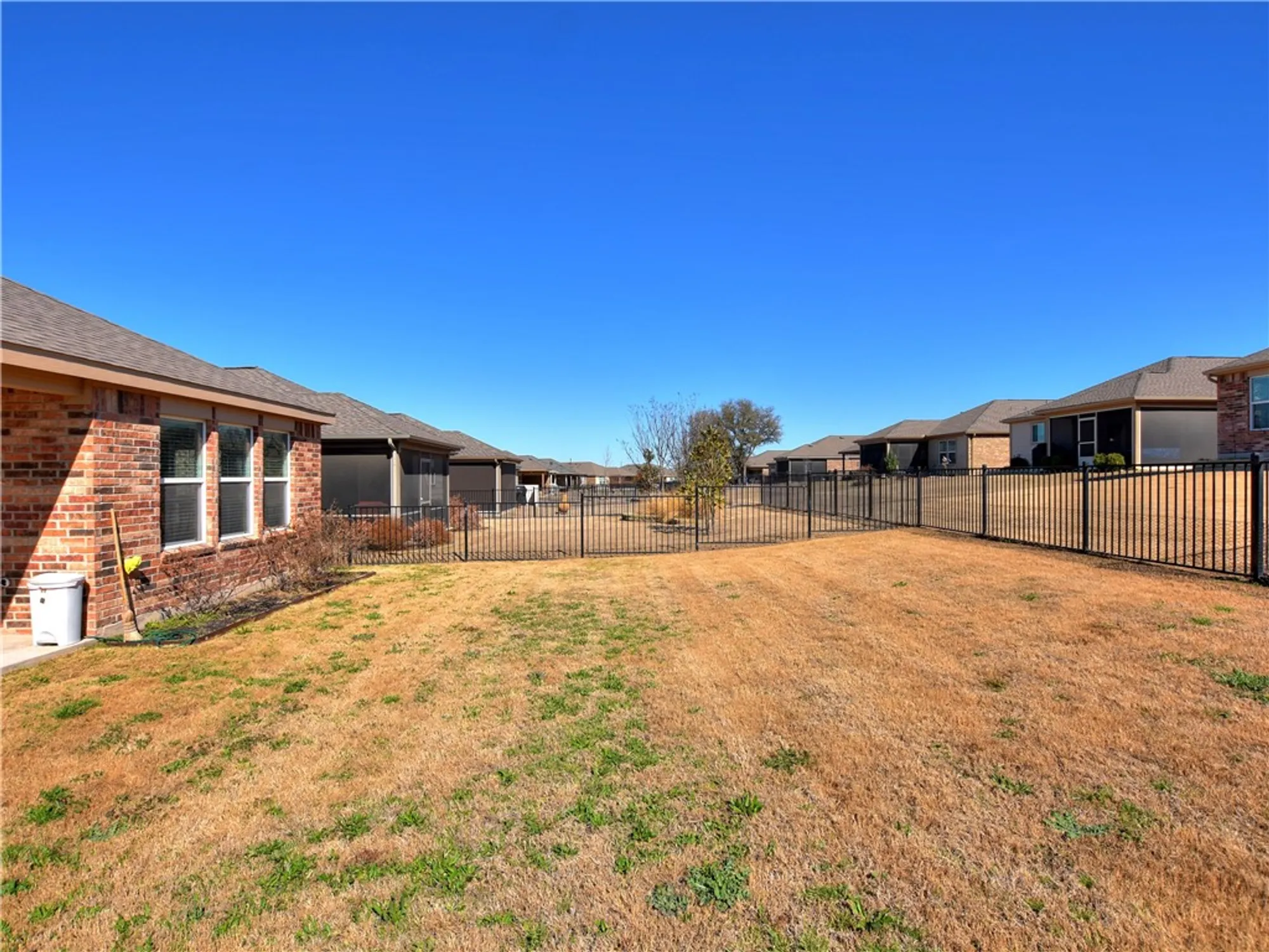 Property Slideshow image 26 of 28 | 823 hamilton ln, Georgetown, TX, 78633