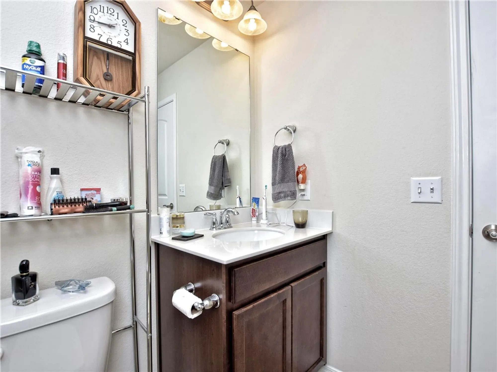 Property Slideshow image 22 of 28 | 823 hamilton ln, Georgetown, TX, 78633