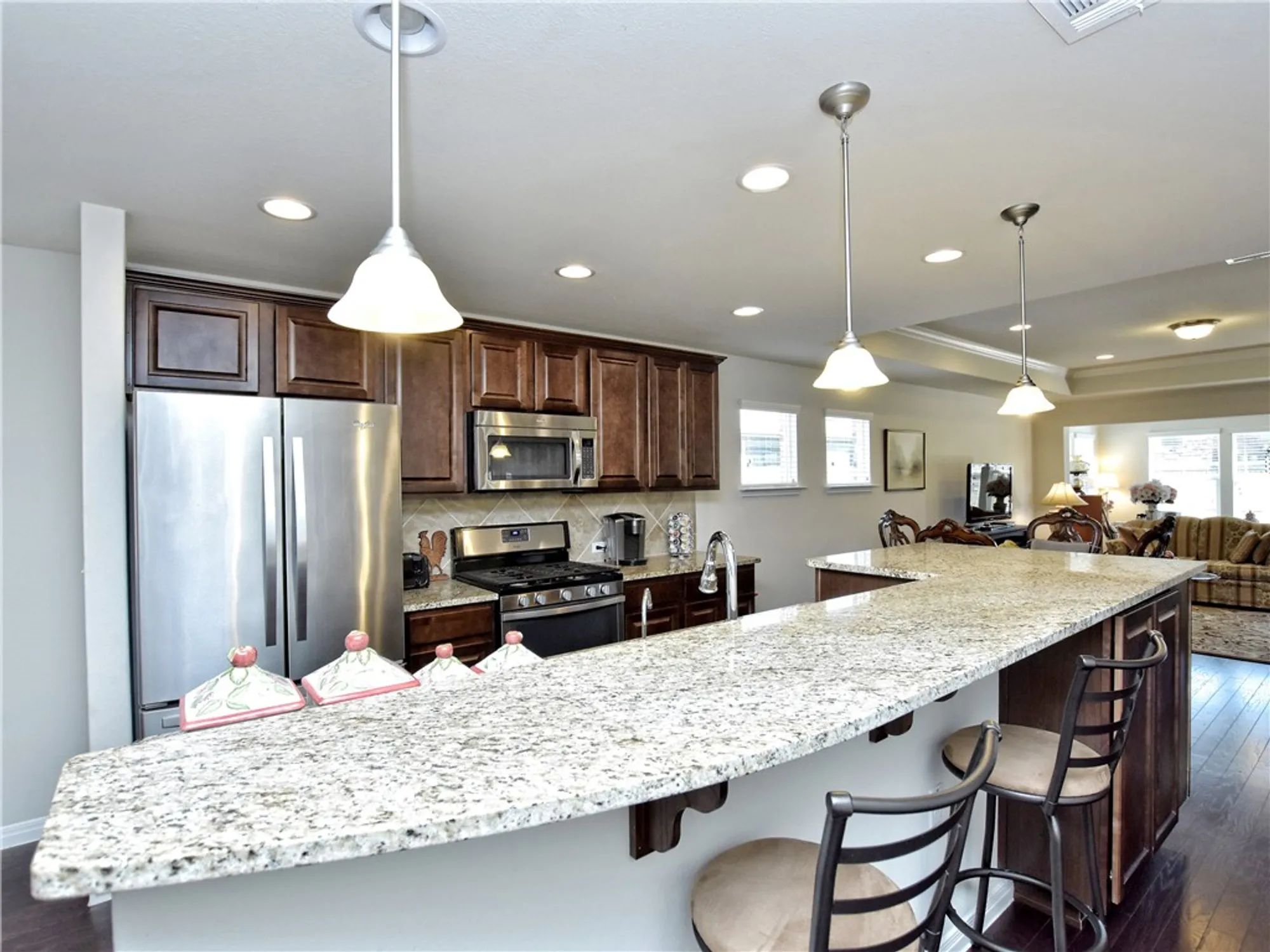 Property Slideshow image 4 of 28 | 823 hamilton ln, Georgetown, TX, 78633